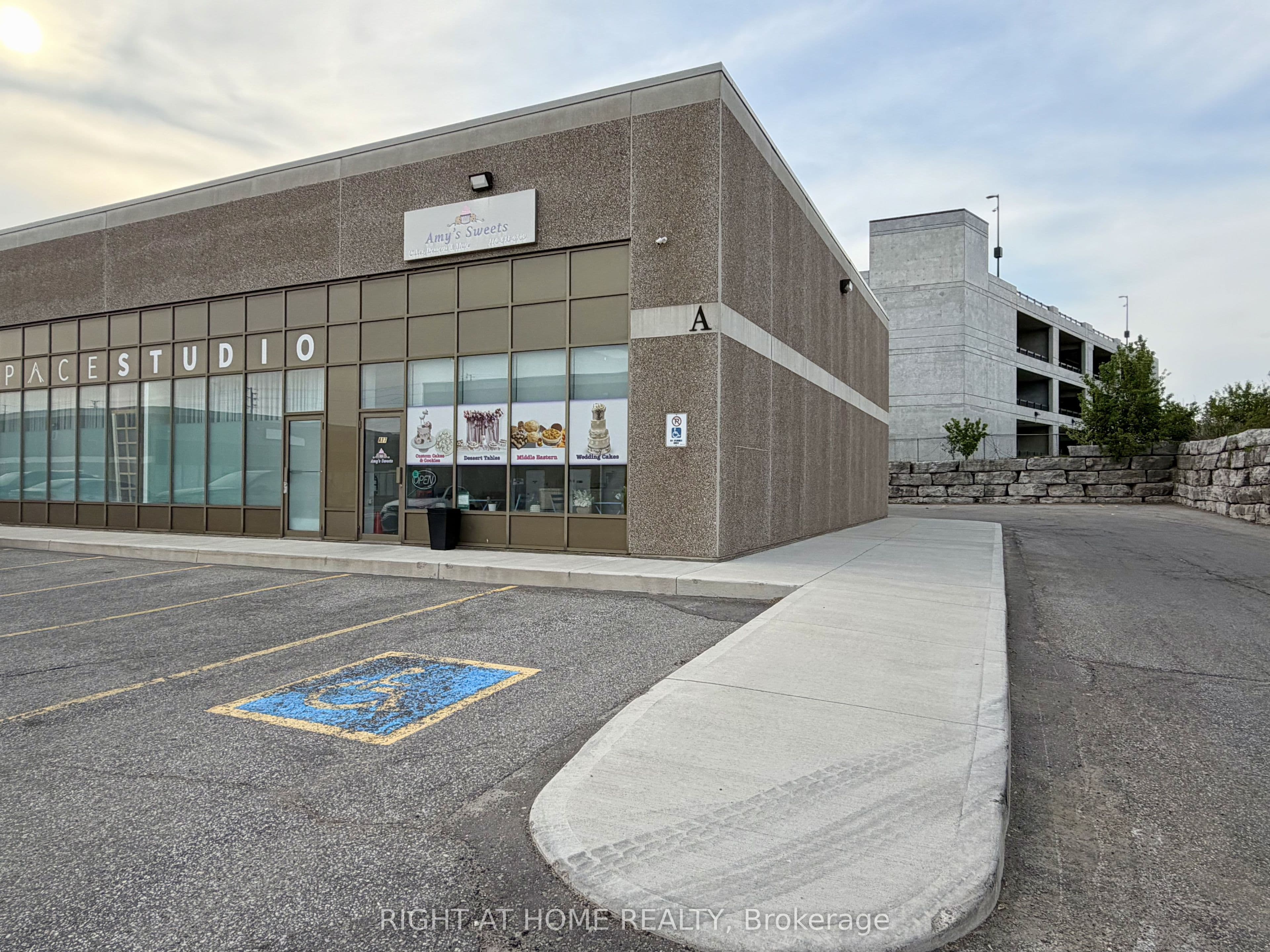 1550 16TH Avenue A17, Richmond Hill, ON L4B 3K9