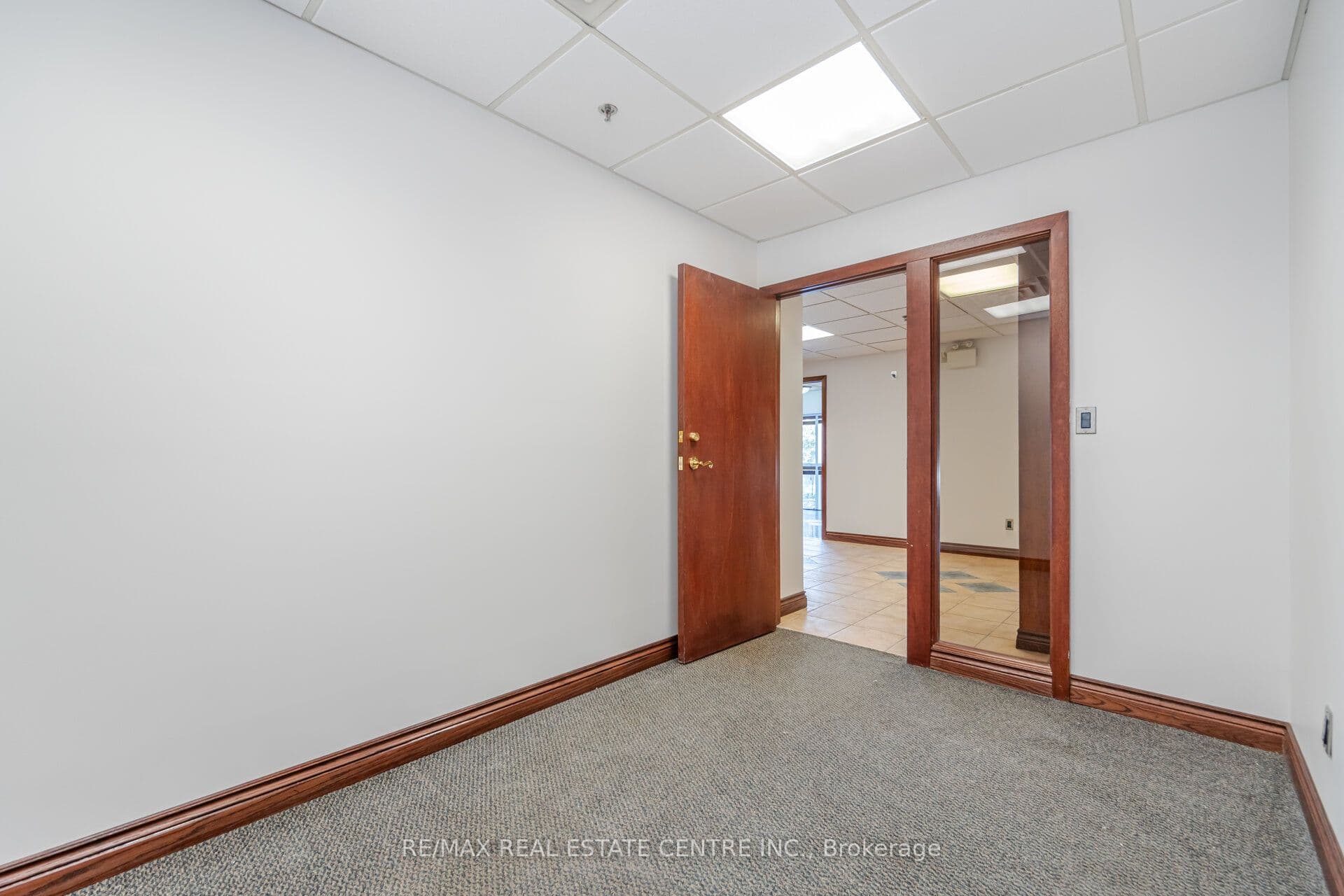 5100 South Service Road 50-51, Burlington, ON L7L 6A5