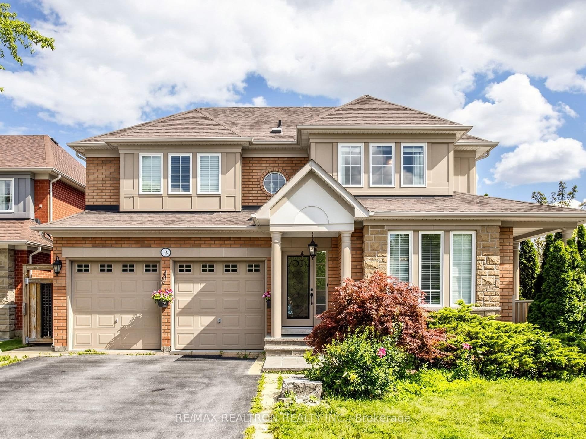 3 Lisa Brown Court, Richmond Hill, ON L4E 4K9
