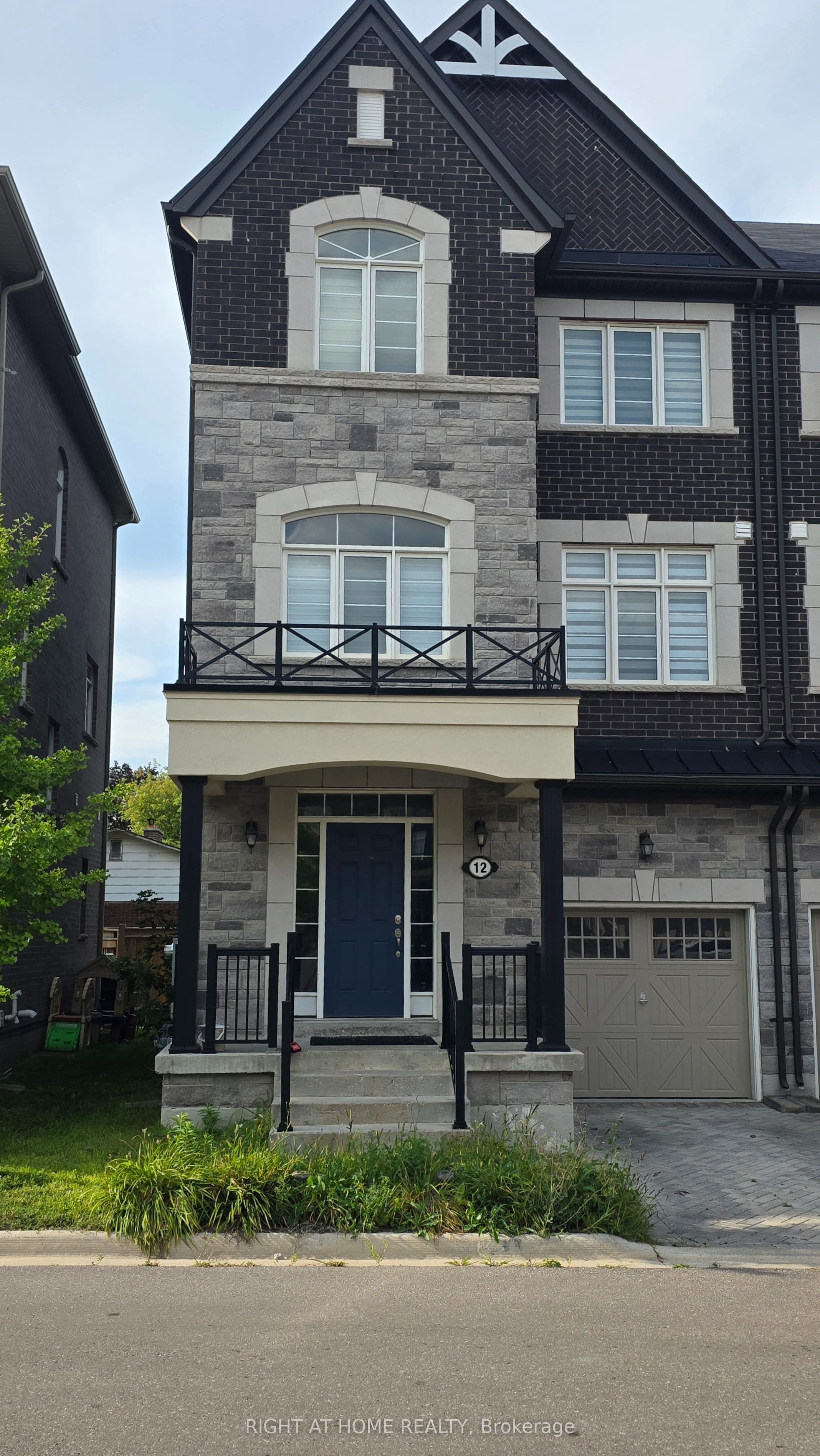 12 Globemaster Lane, Richmond Hill, ON L4E 1H3