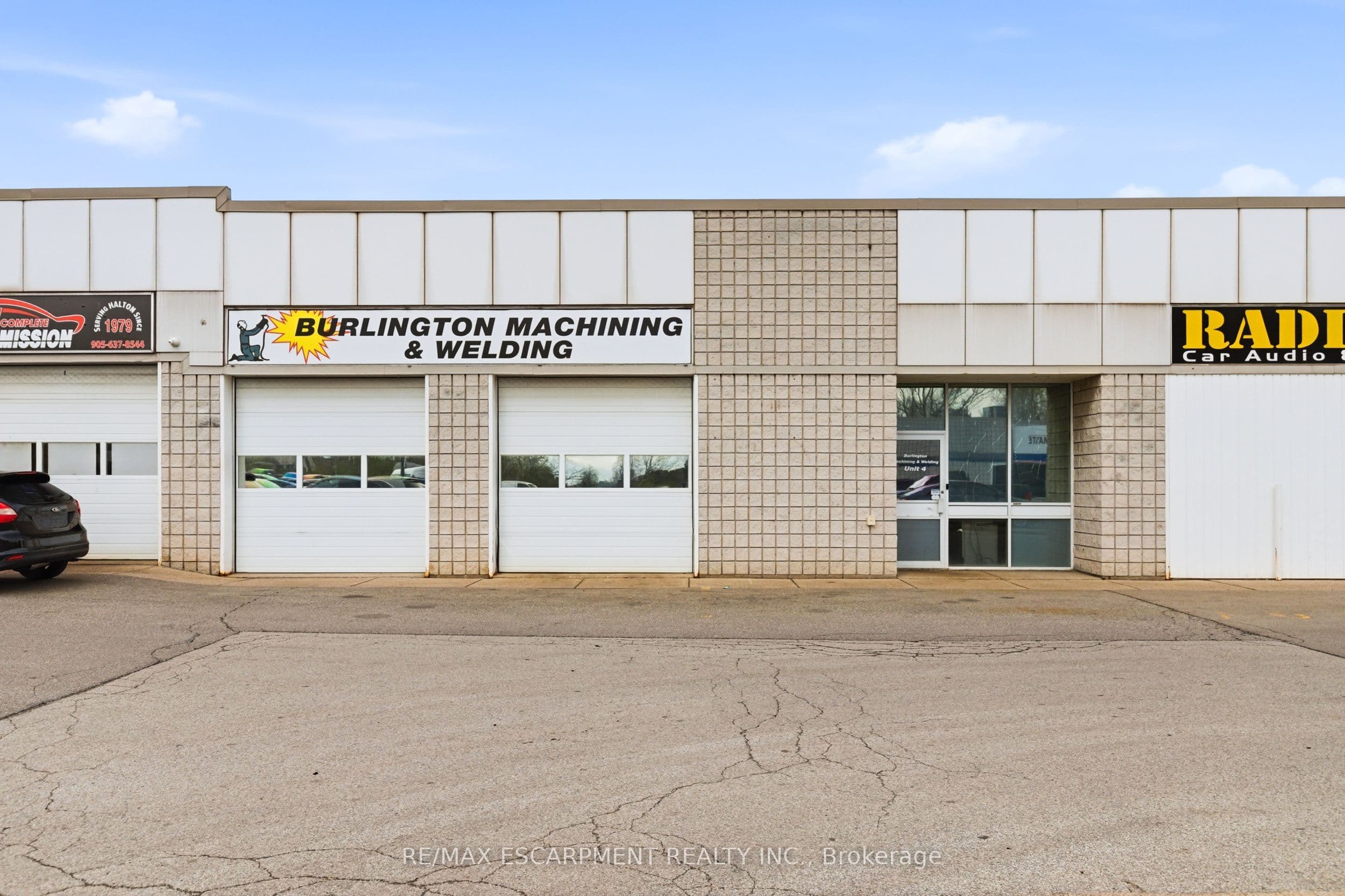 3485 Harvester Road 4, Burlington, ON L7N 3T3