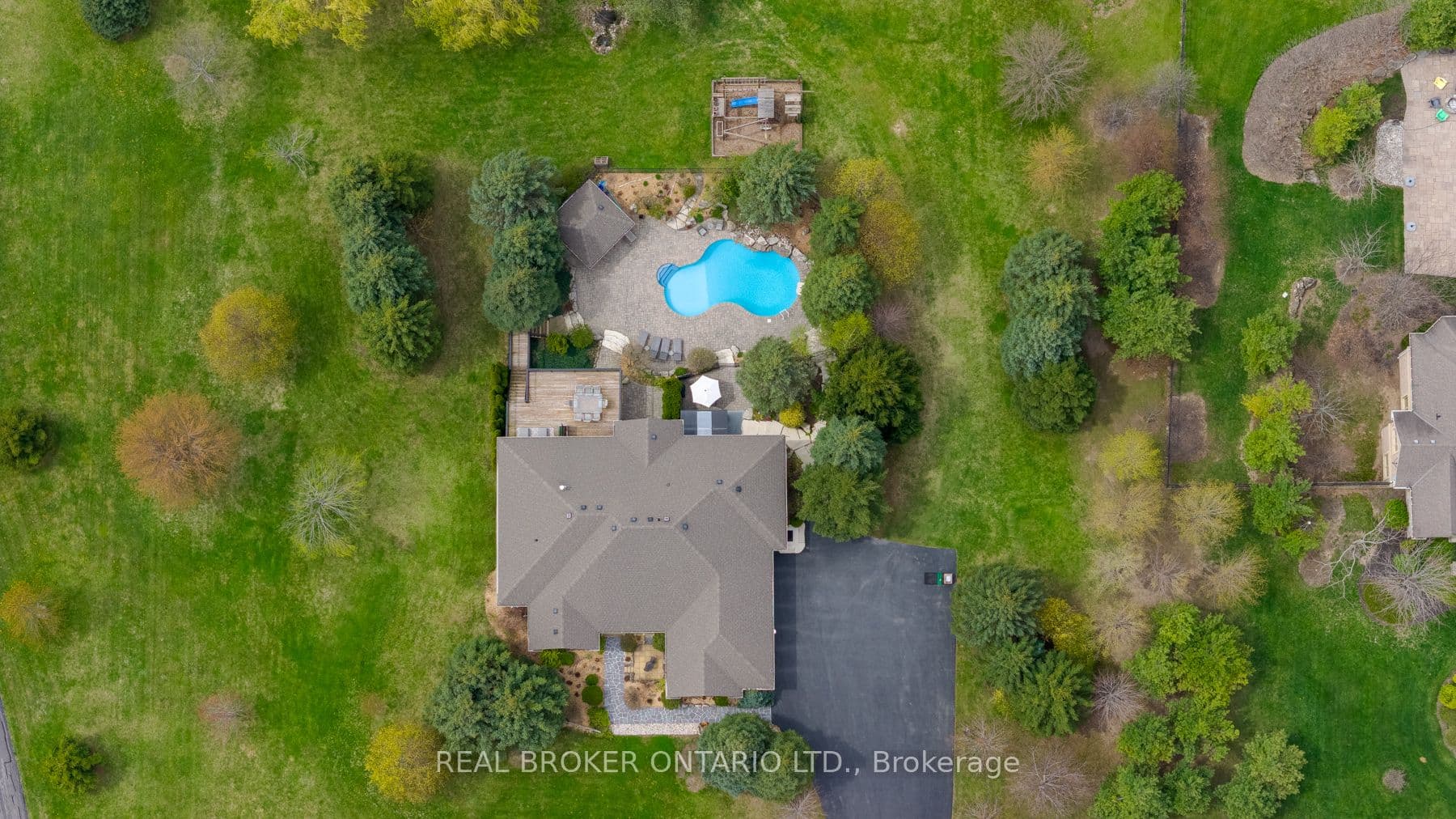 9 Allison Court, Halton Hills, ON L7G 4S4