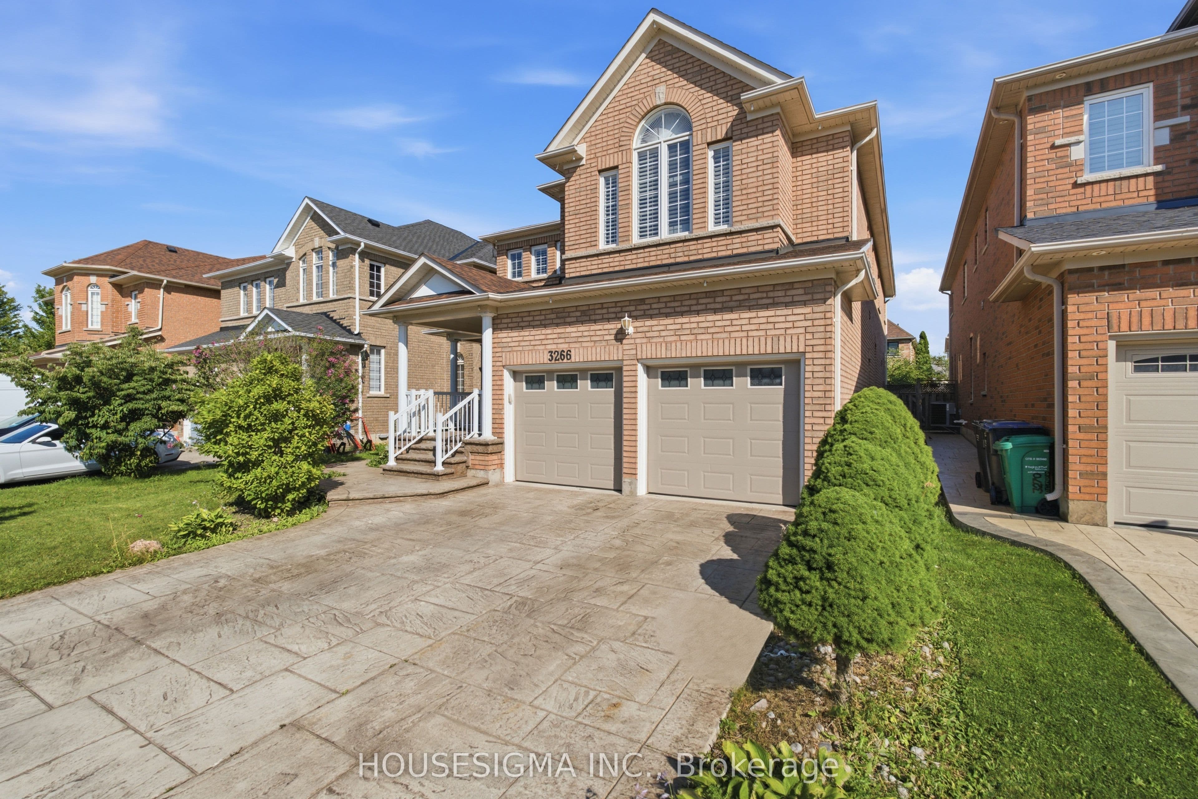 3266 Weatherford Road, Mississauga, ON L5M 7X6