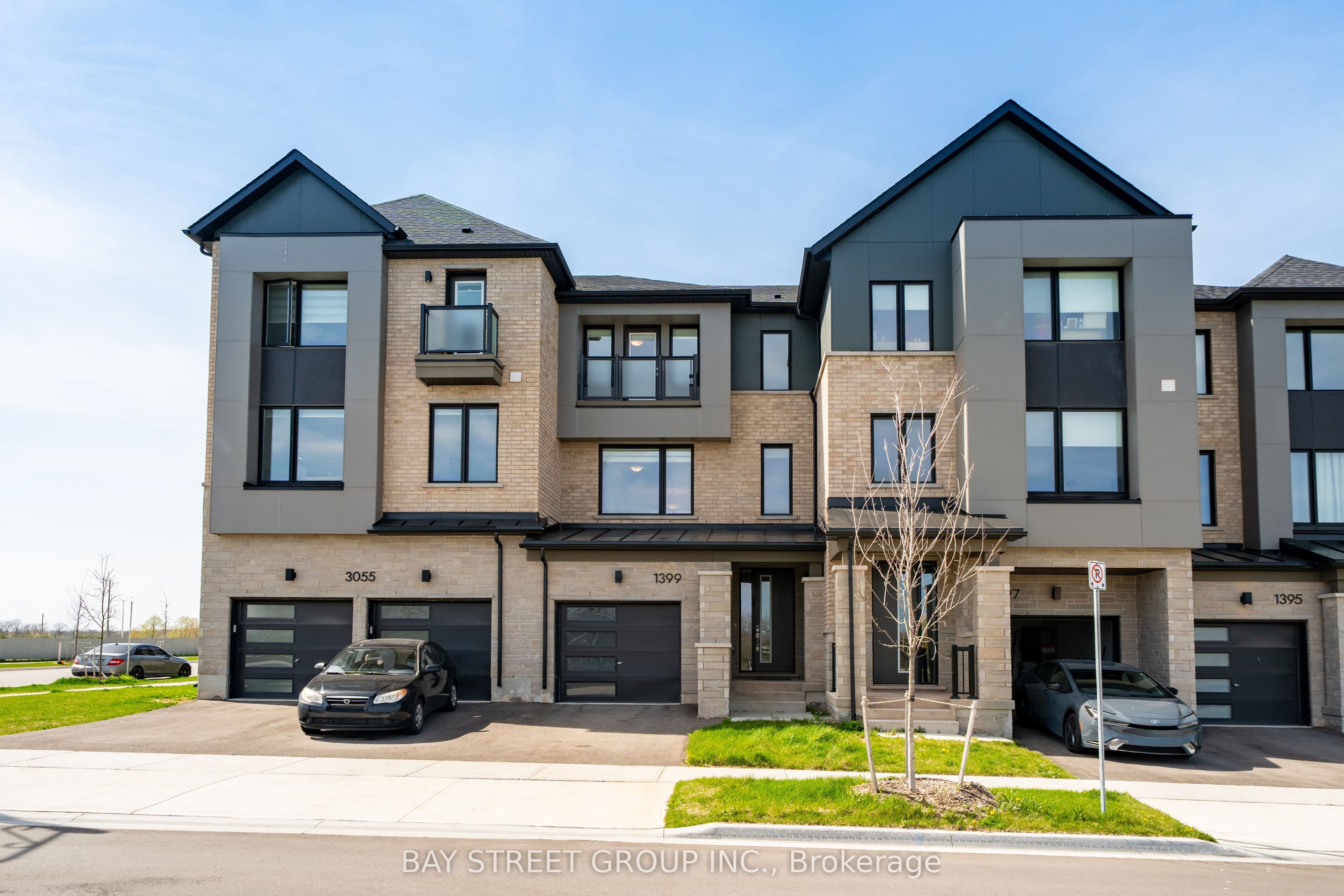 1399 Shevchenko Boulevard, Oakville, ON L6M 5P3