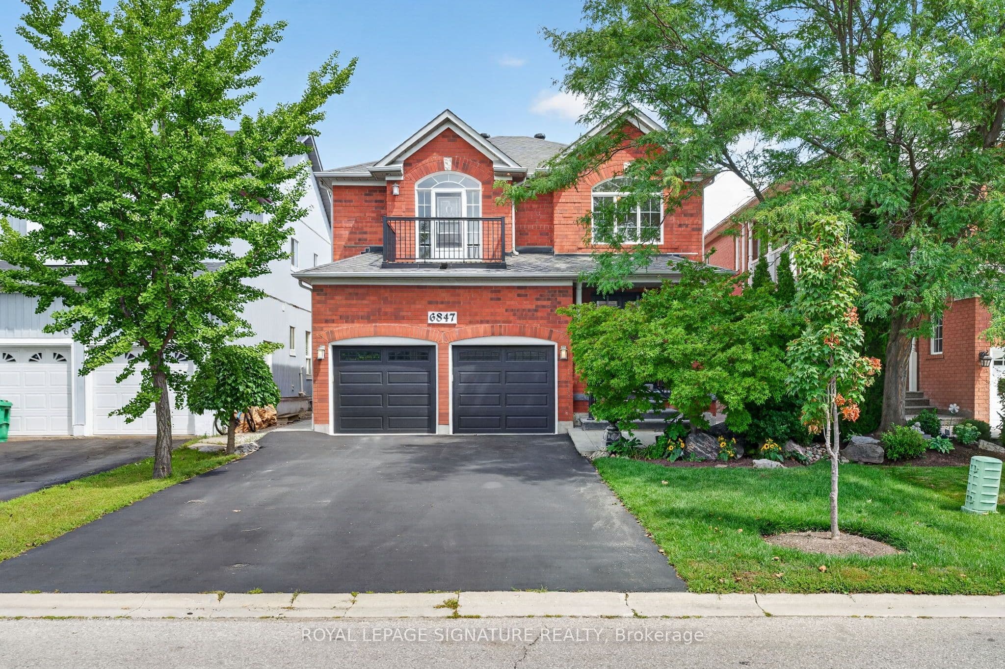 6847 Simpson Pioneer Trail, Mississauga, ON L5W 1A9