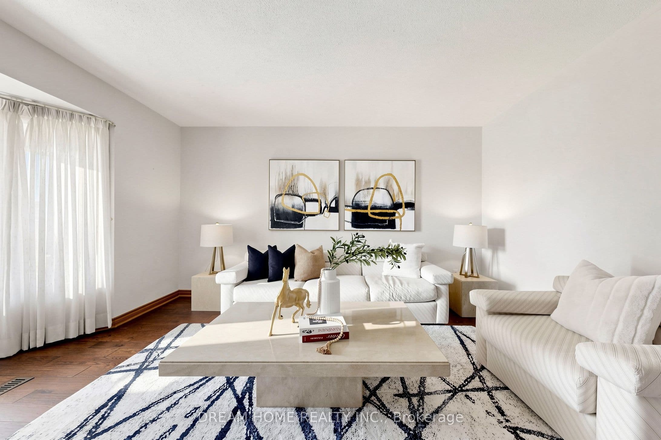 312 Valeria Boulevard, Vaughan, ON L4L 6V7