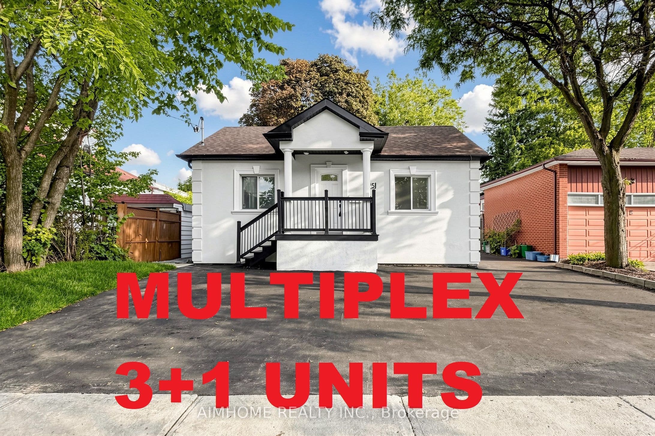 95 Steeles Avenue E, Toronto, ON M2M 3Y4