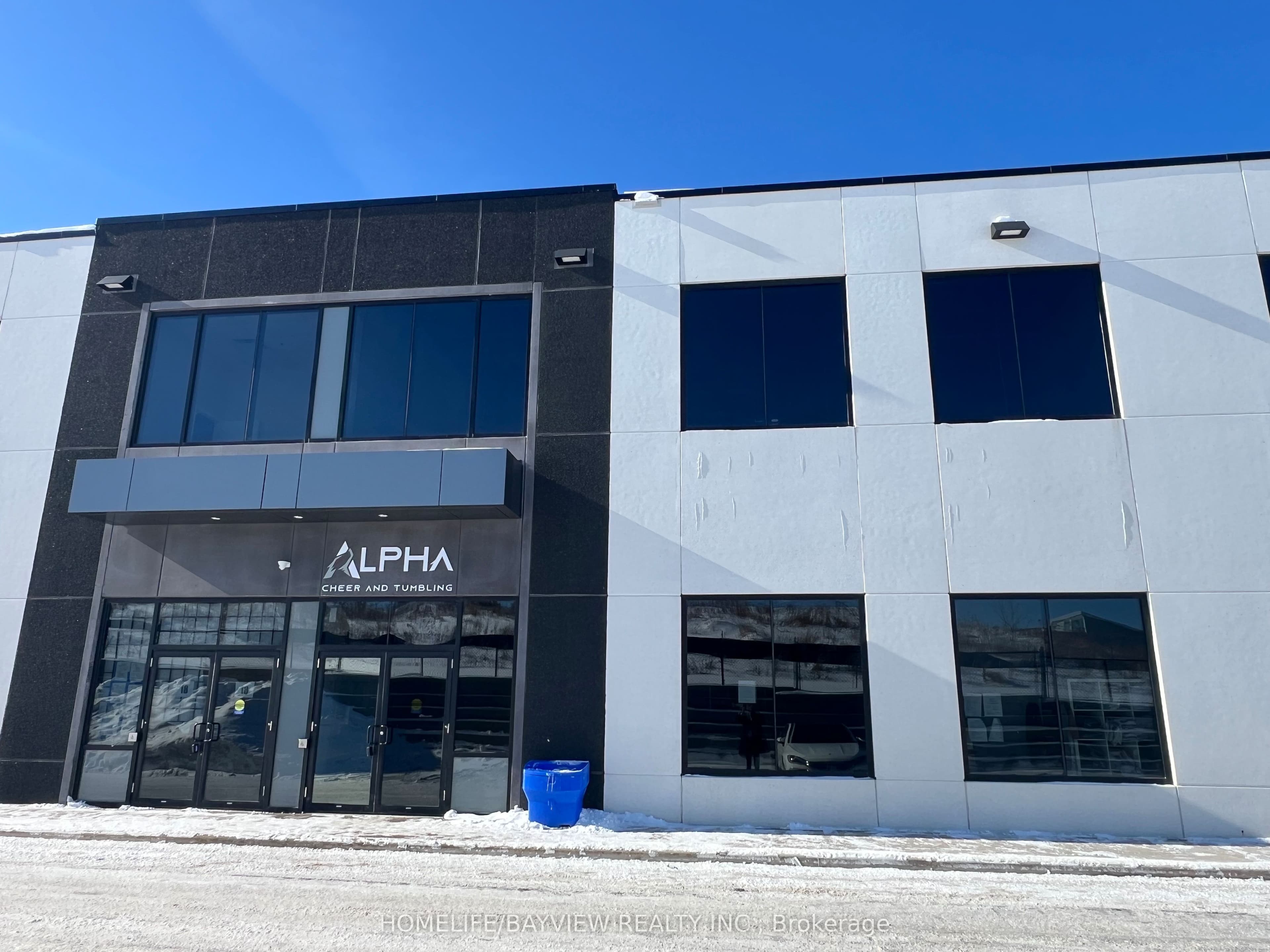 45 Eric T Smith Way 17, Aurora, ON L4G 3Z8