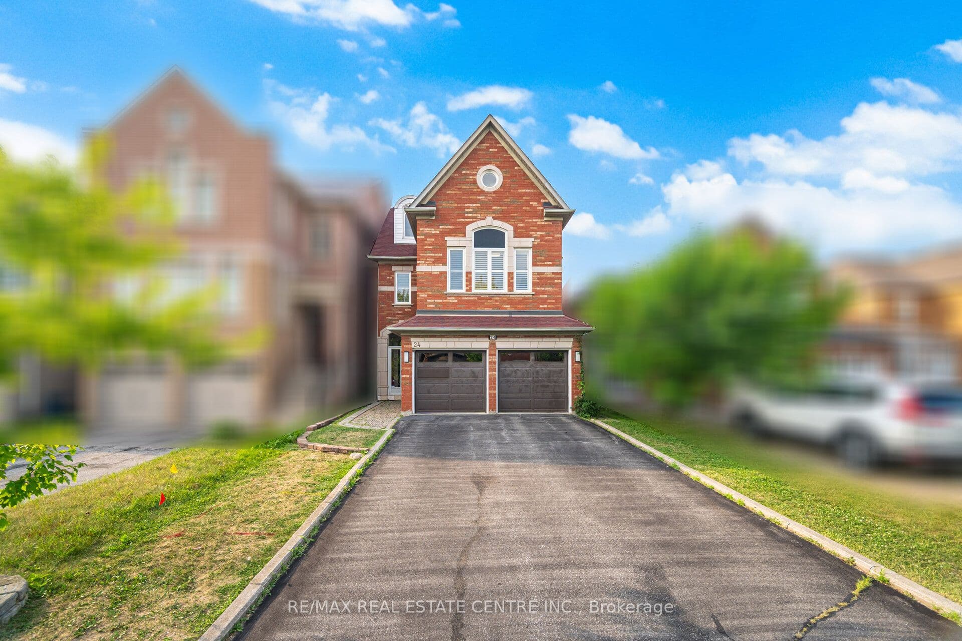 24 Futura Avenue, Richmond Hill, ON L4S 1V2