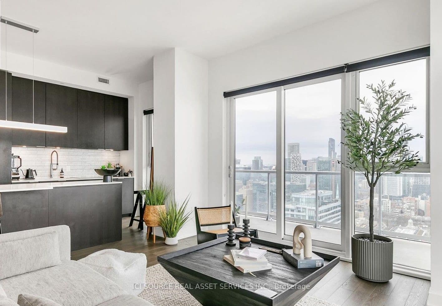 15 Lower Jarvis Street 4005, Toronto, ON M5E 1R7