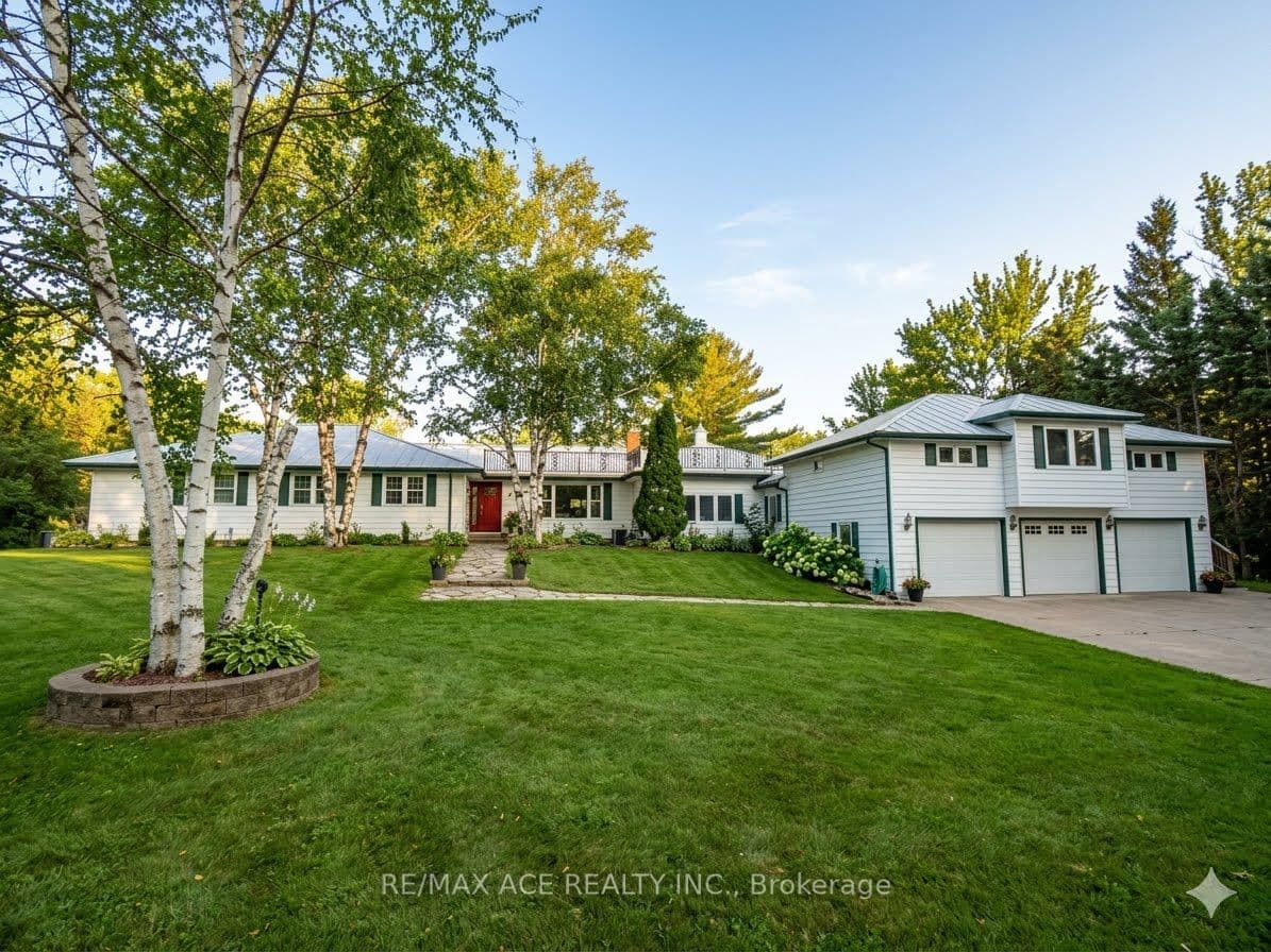 5455 Hoxton Street, Pickering, ON L1Y 1A3