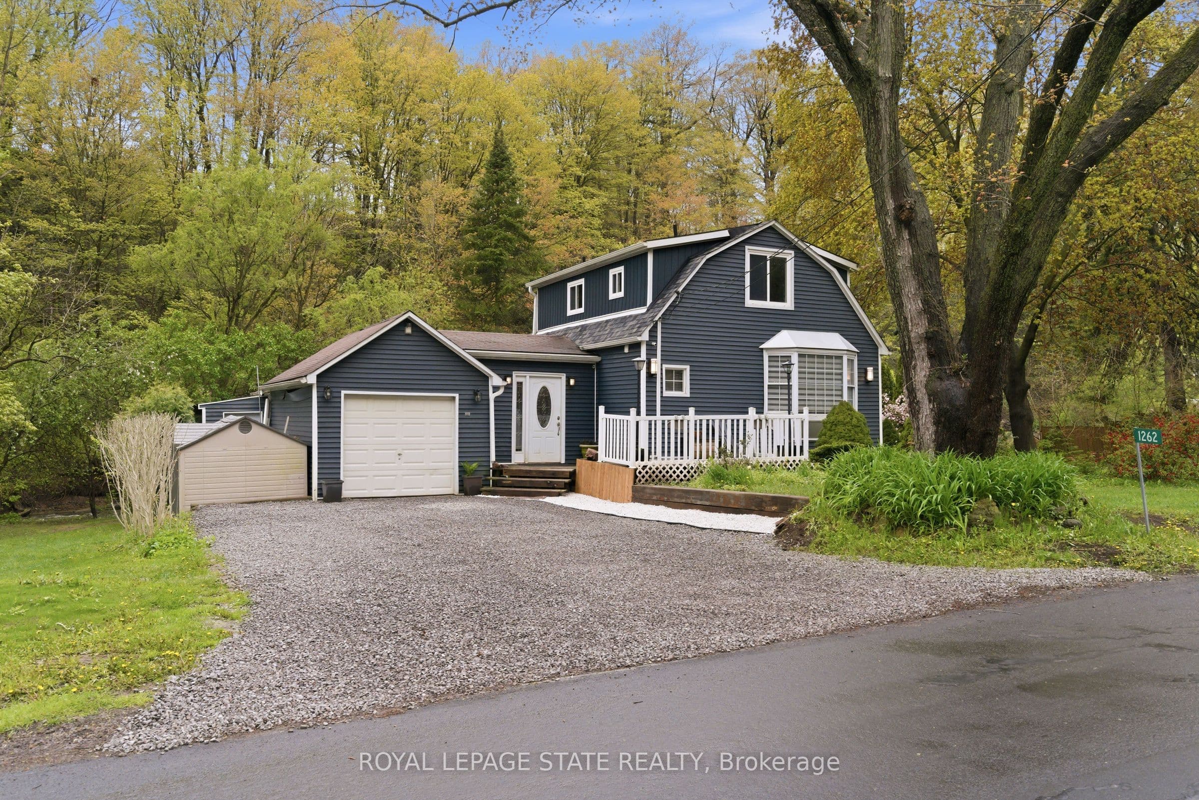 1262 Hidden Valley Road, Burlington, ON L7P 0T5