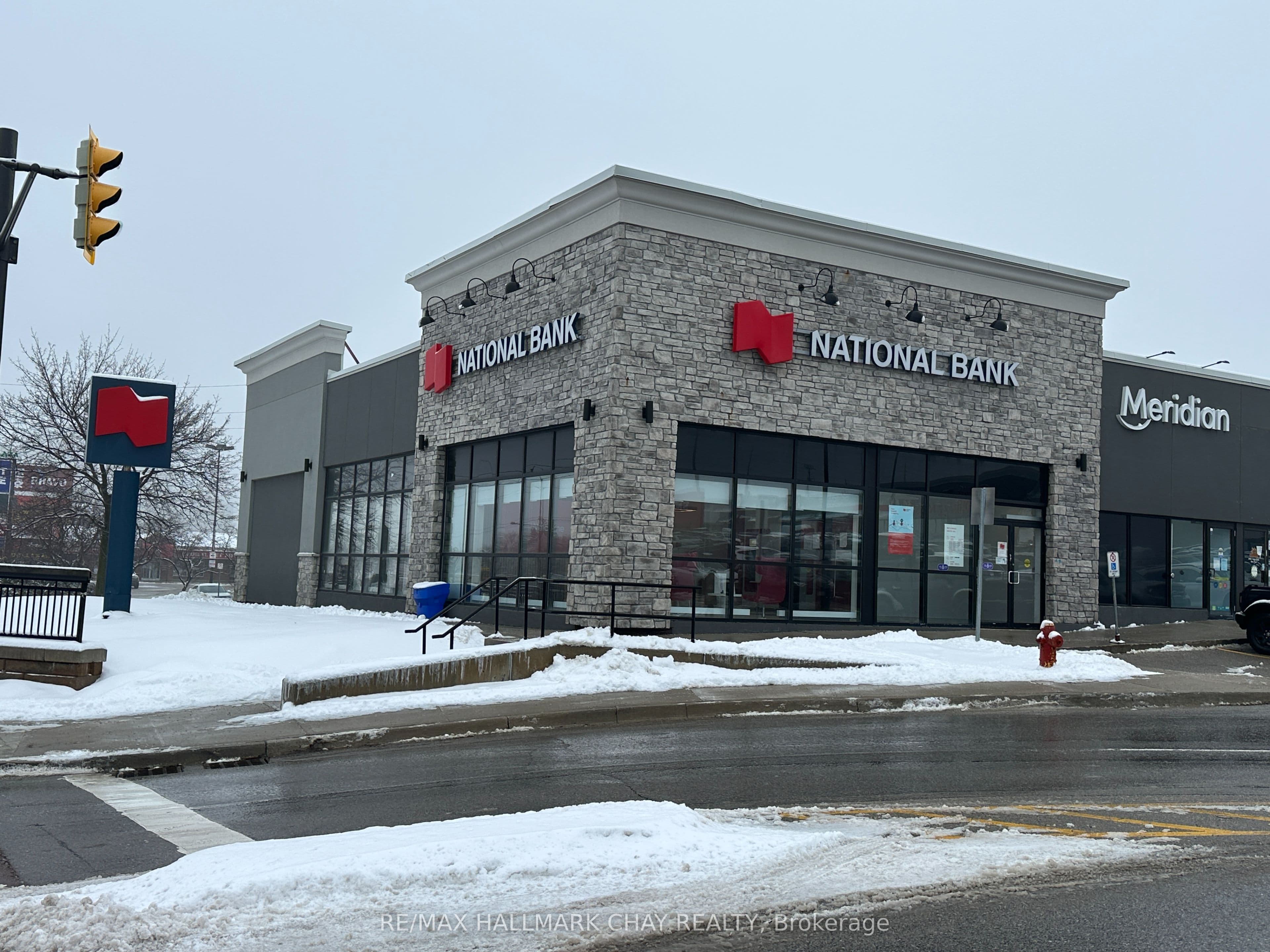 72 Davis Drive 13, Newmarket, ON L3Y 7T7