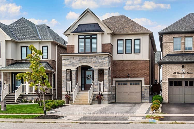 87 Carondale Square, East Gwillimbury, ON L9N 0X7