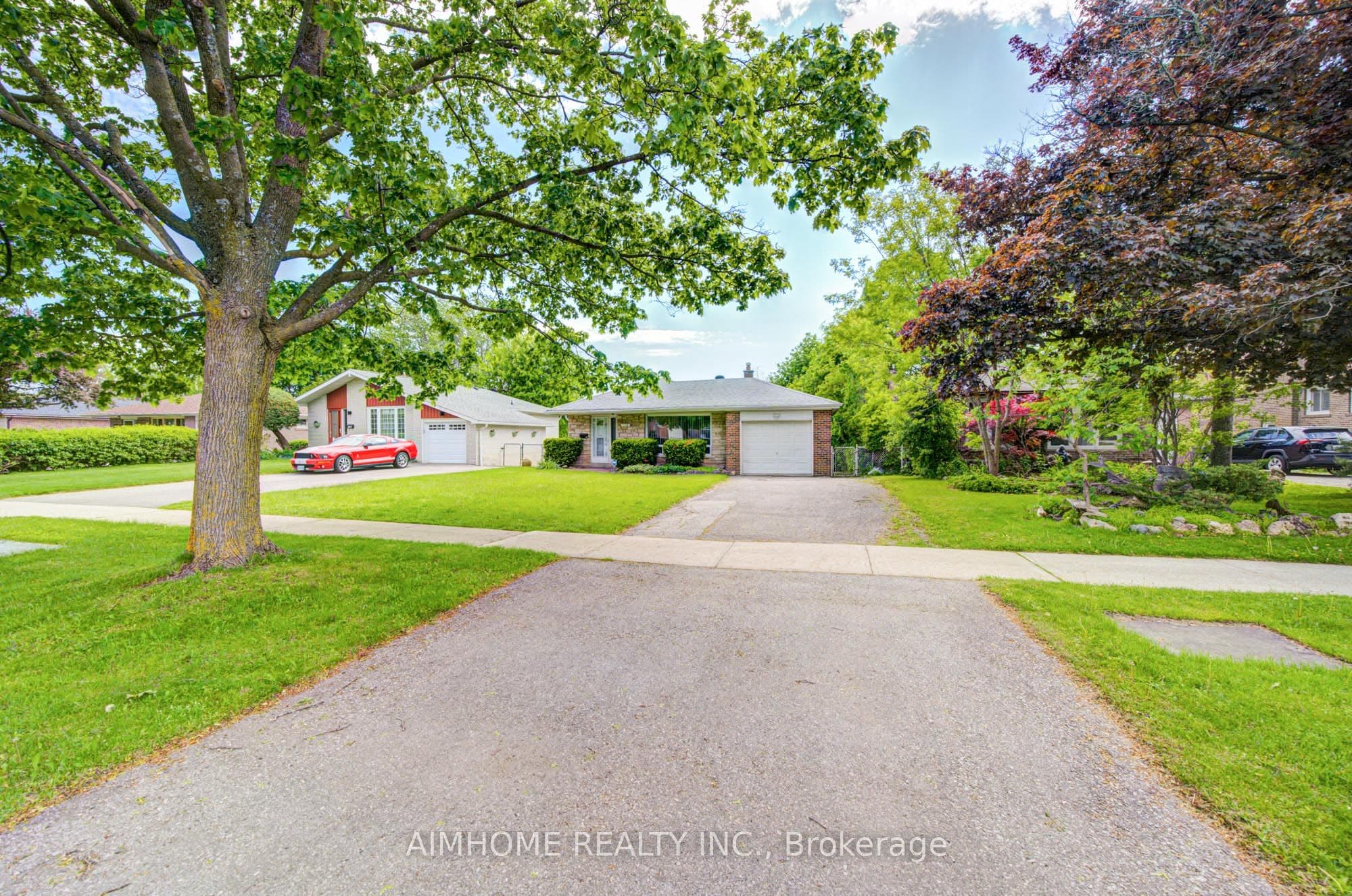 119 McNicoll Avenue, Toronto, ON M2H 2B7