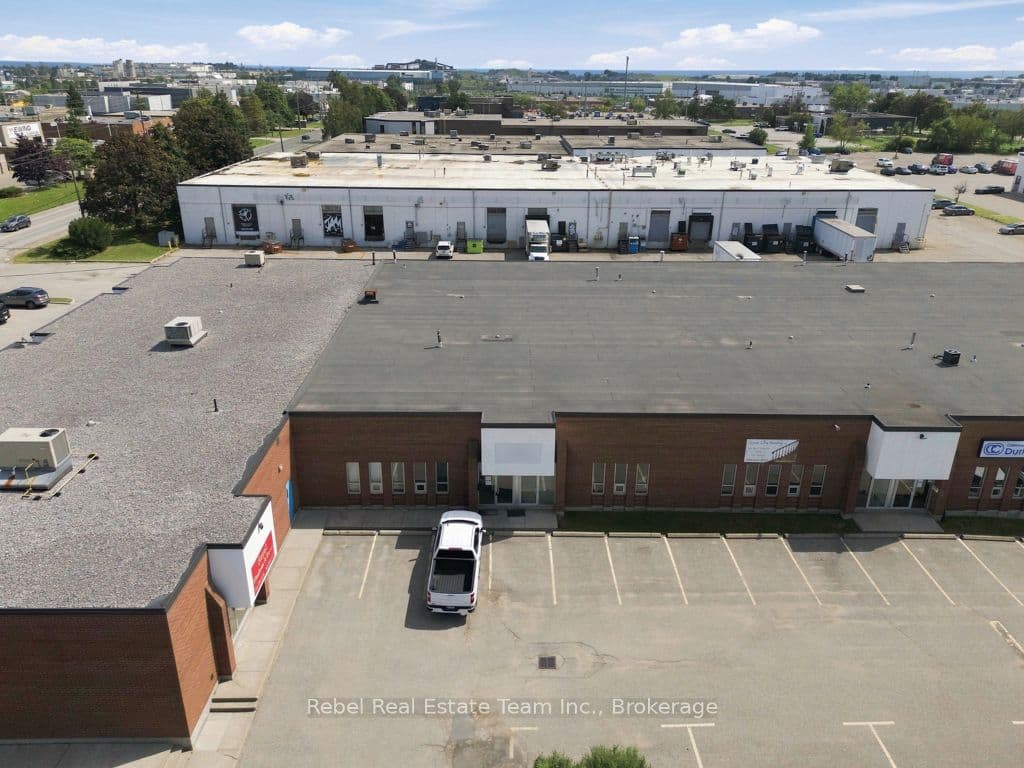 1380 Hopkins Street 6/7R, Whitby, ON L1N 2C3