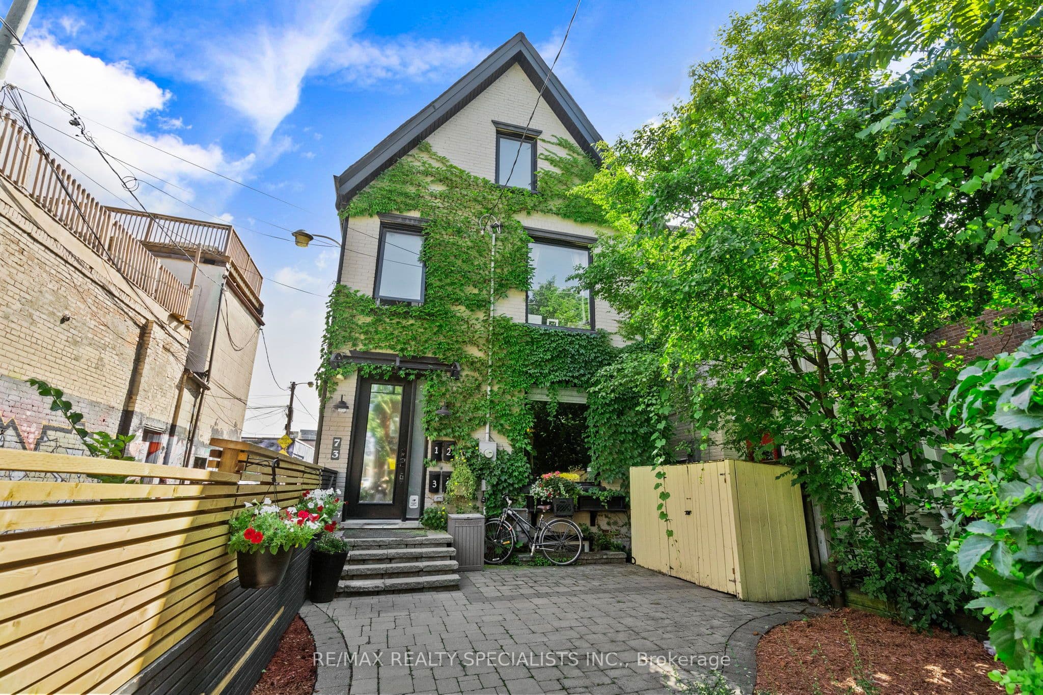 73 Elm Grove Avenue, Toronto, ON M6K 2J2