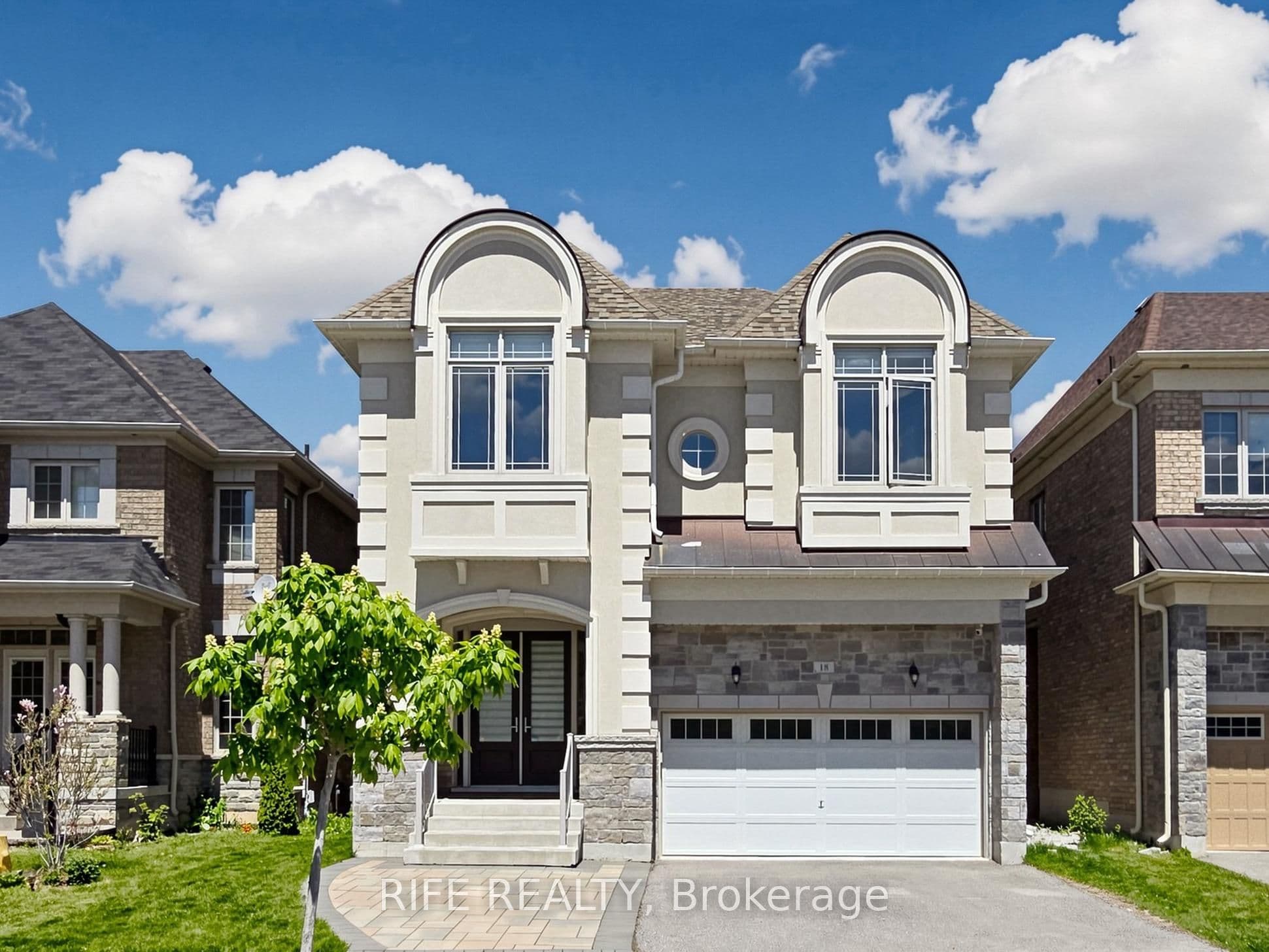 18 Rossini Drive, Richmond Hill, ON L4E 0R5