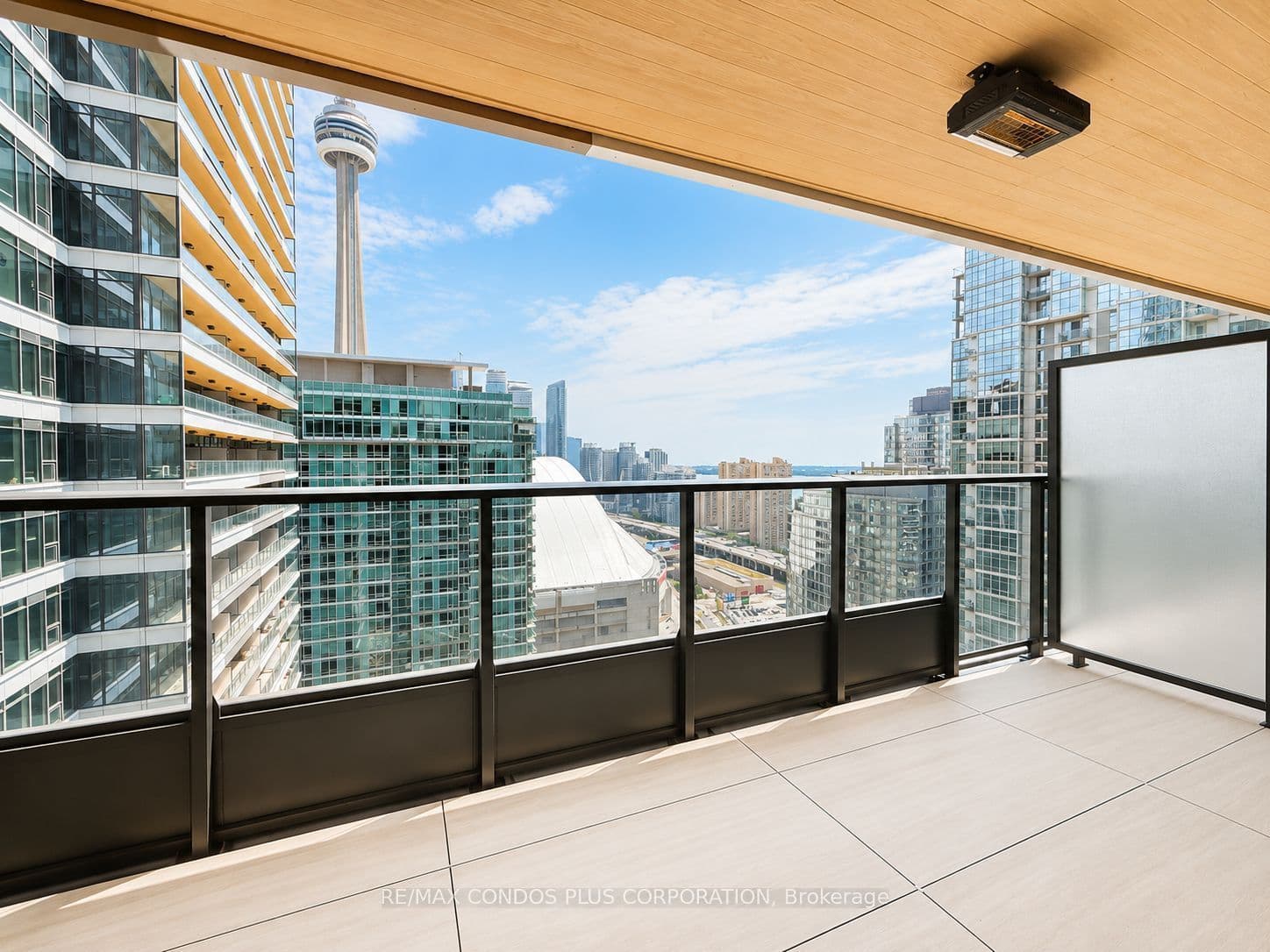 3 Concord Cityplace Way 3107, Toronto, ON M5V 0X4
