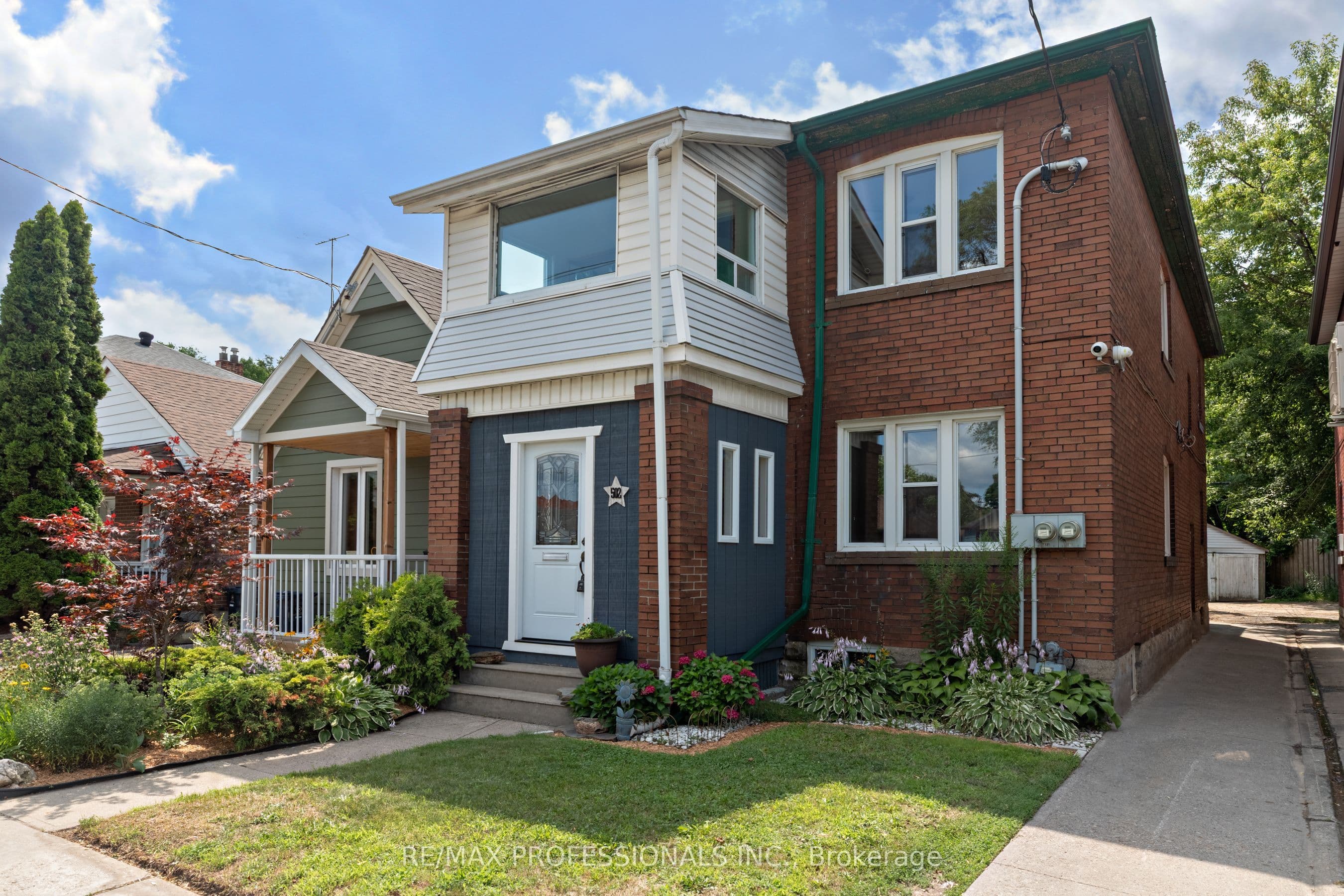 502 Jane Street, Toronto, ON M6S 4A2