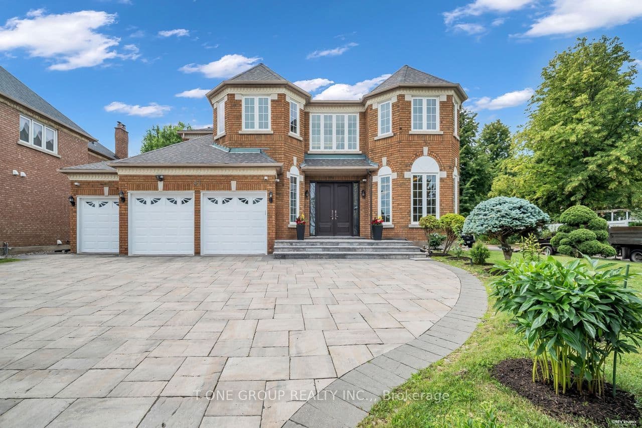 47 Hillhurst Drive, Richmond Hill, ON L4B 2V3