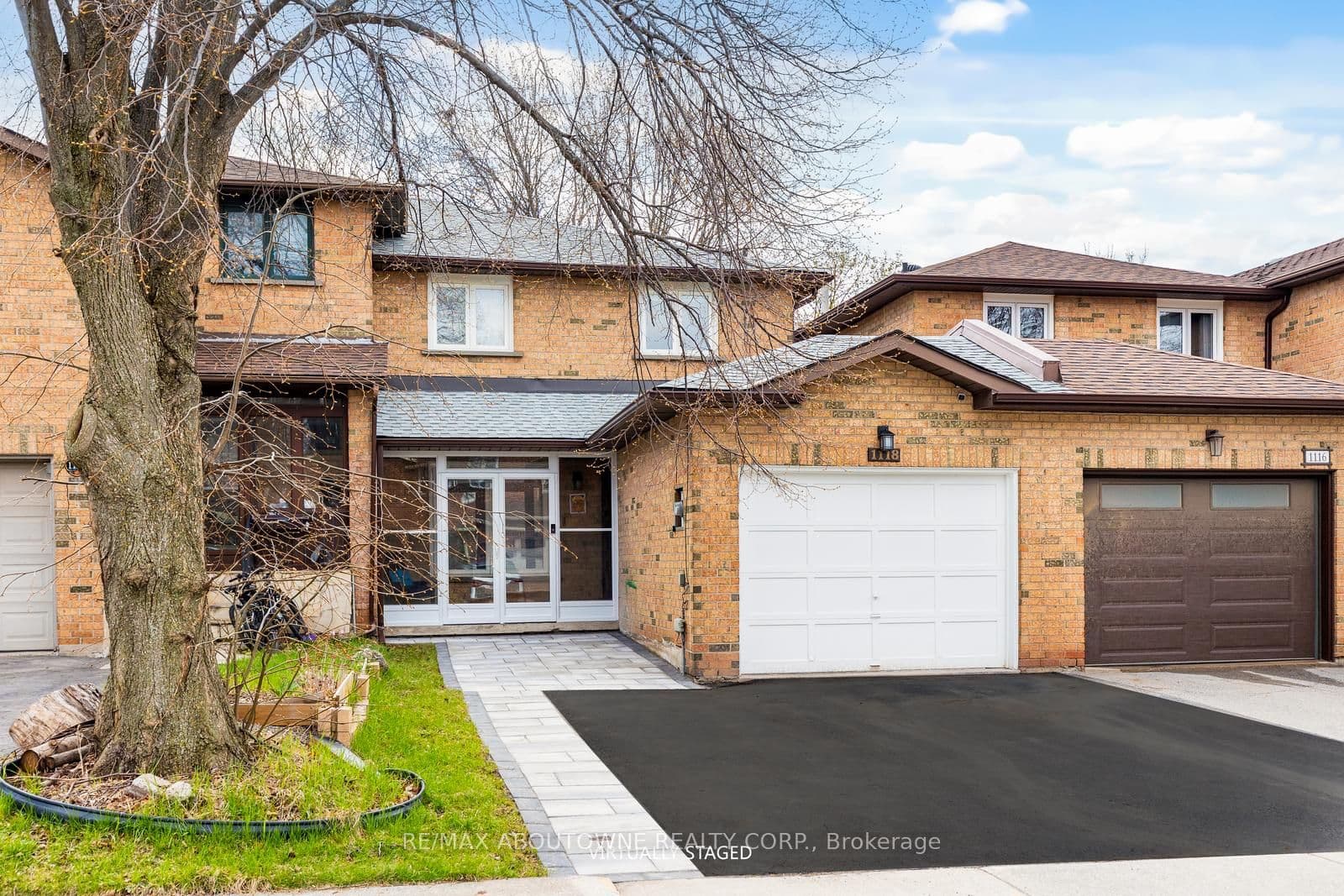 1118 Avondale Drive, Oakville, ON L6H 5L4