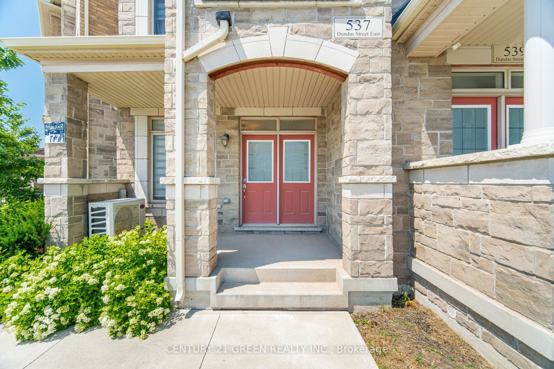 537 Dundas Street E, Oakville, ON L6H 3P6