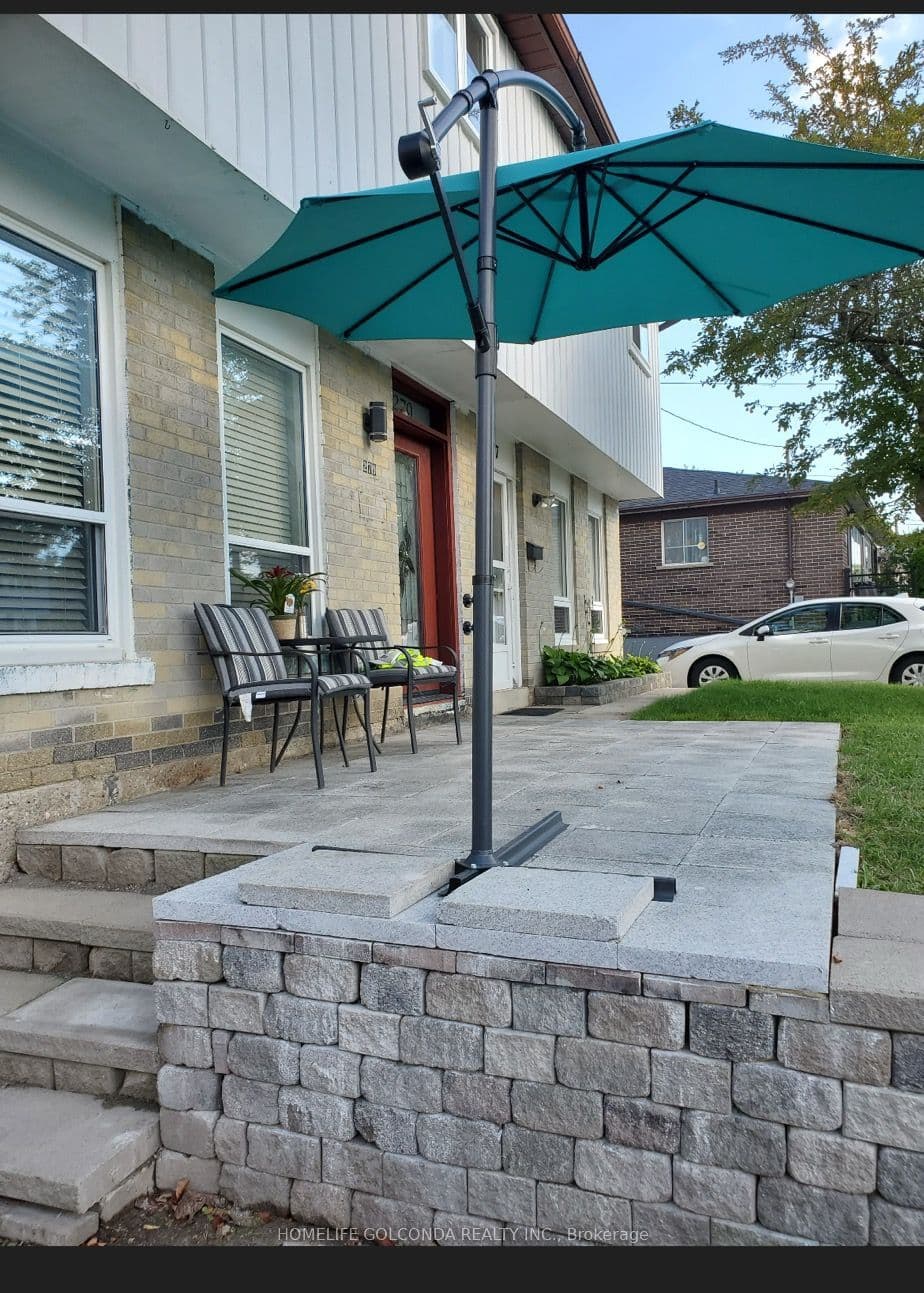279 Patterson Street, Newmarket, ON L3Y 3L9