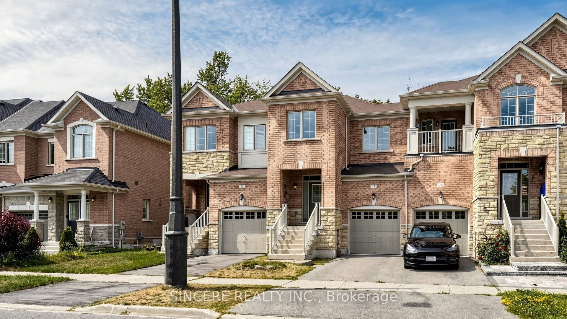 74 Paper Mills Crescent, Richmond Hill, ON L4E 0V4