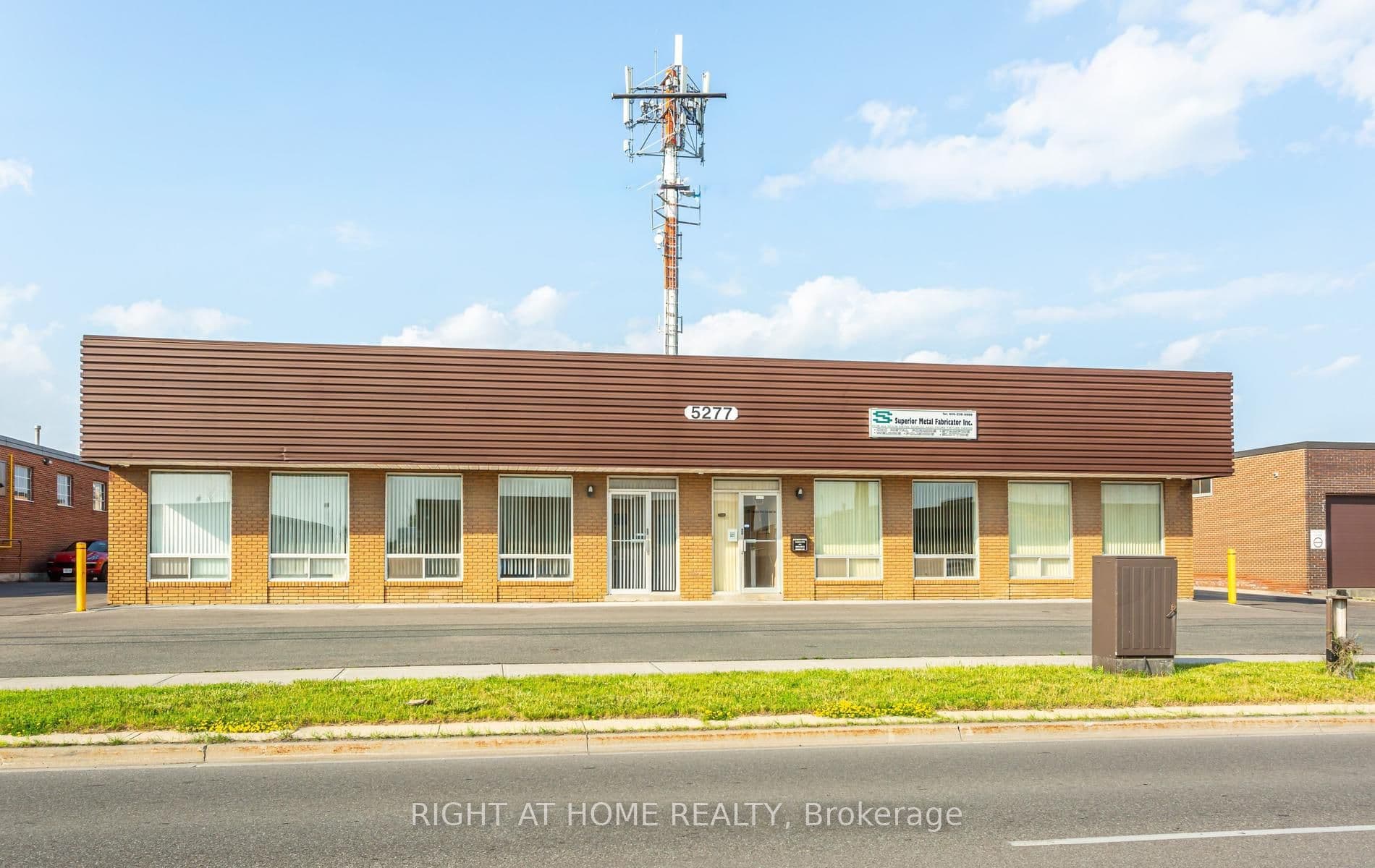 5277 Creekbank Road, Mississauga, ON L4W 1N3