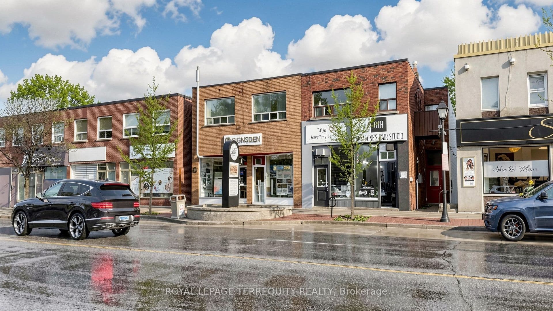 321 Lakeshore Road E, Mississauga, ON L5G 1H3
