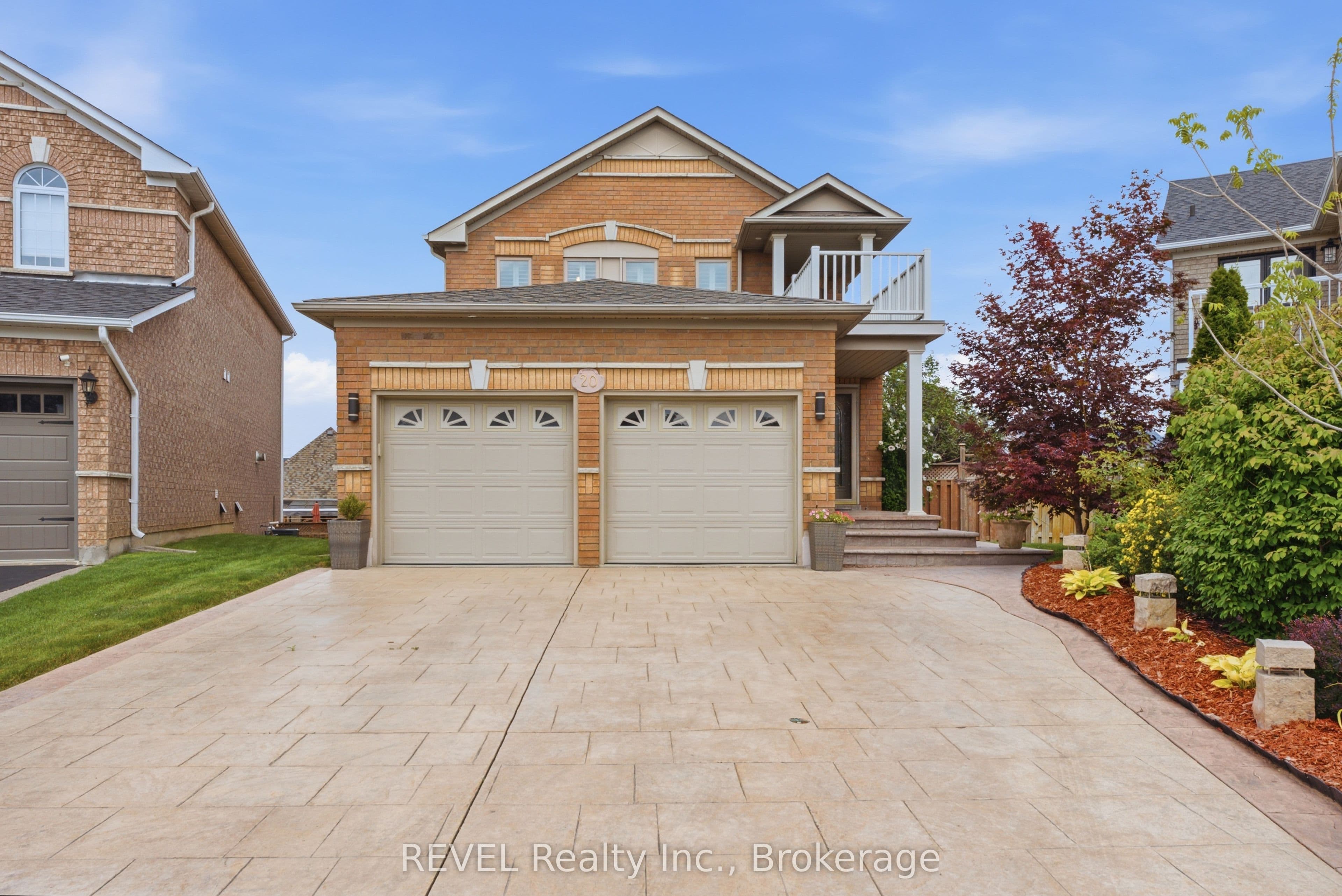 20 Hayloft Court, Brampton, ON L6X 4R7