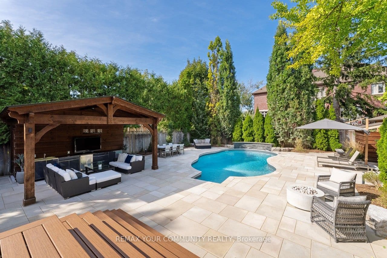 48 May Avenue, Richmond Hill, ON L4C 3S6