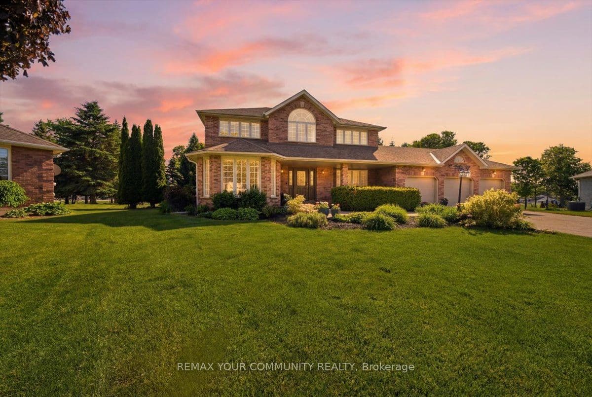 14 Oxford Court, East Gwillimbury, ON L0G 1V0
