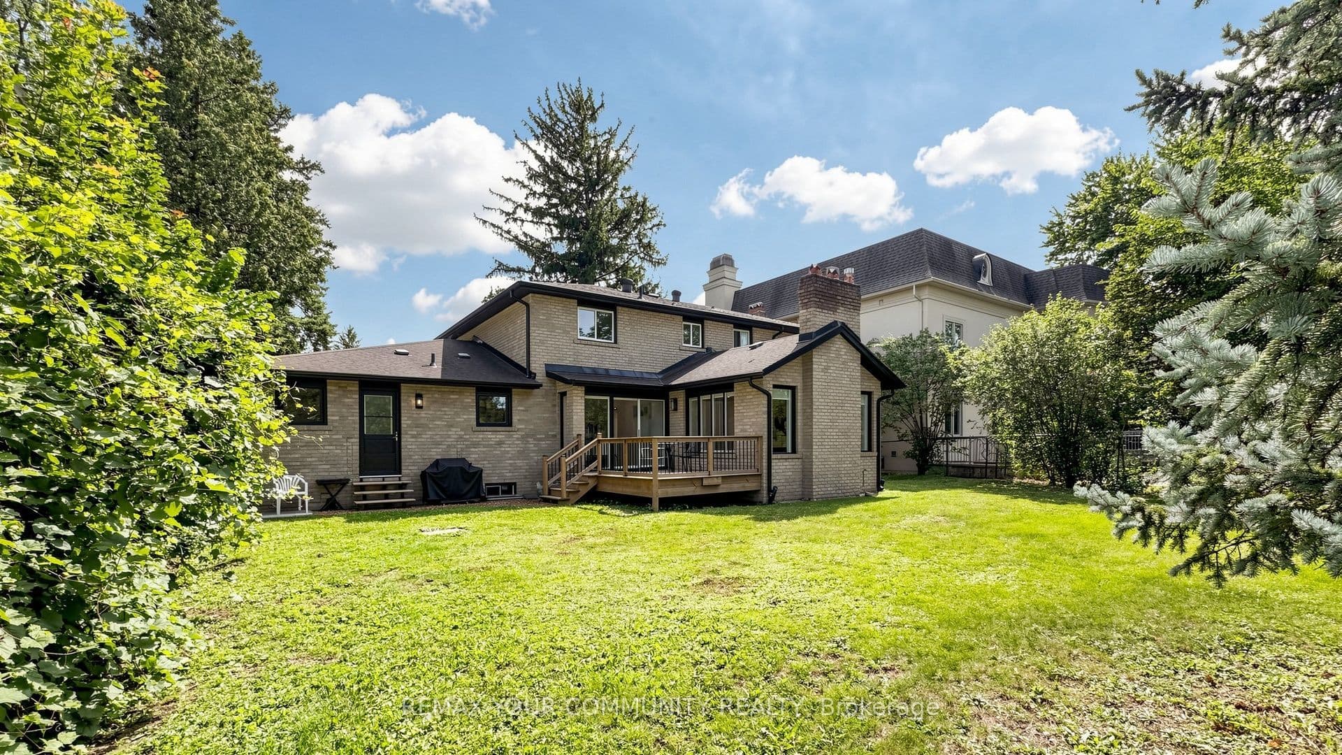 170 Garden Avenue, Richmond Hill, ON L4C 6M2