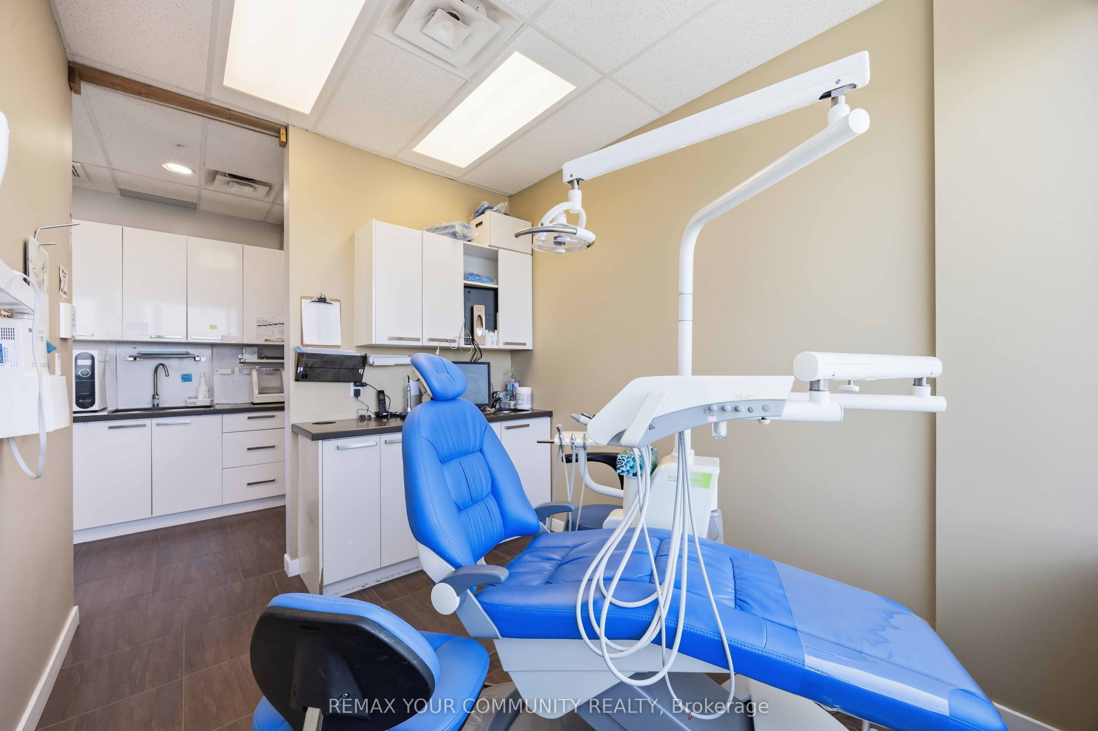 7191 Yonge Street 412, Markham, ON L3T 0C4