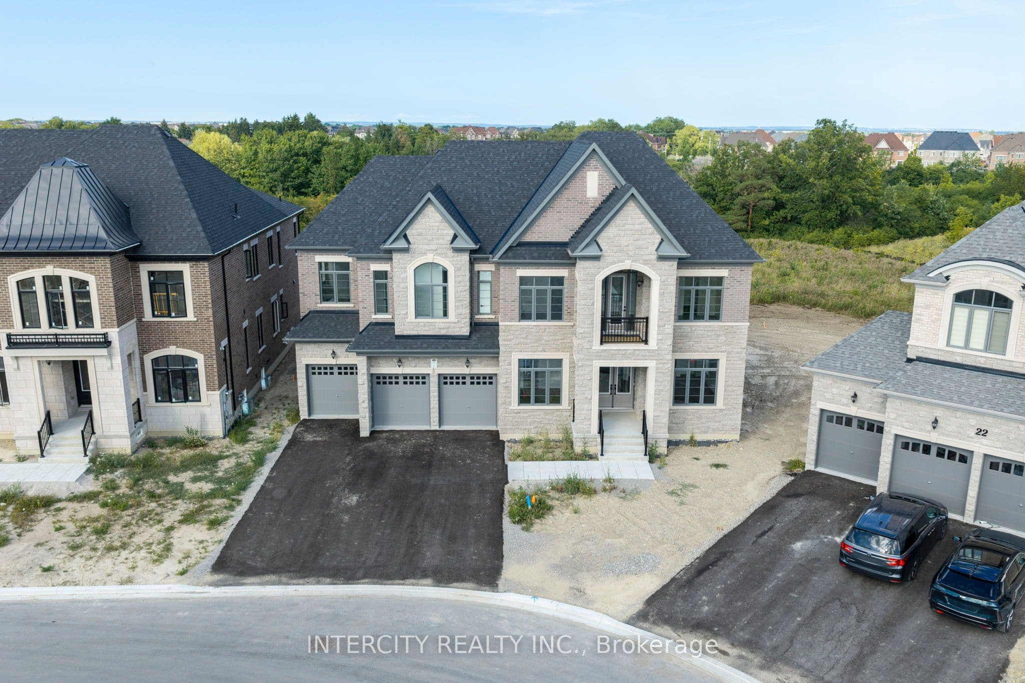 20 Gold Bottom Crescent, Brampton, ON L6P 4H8