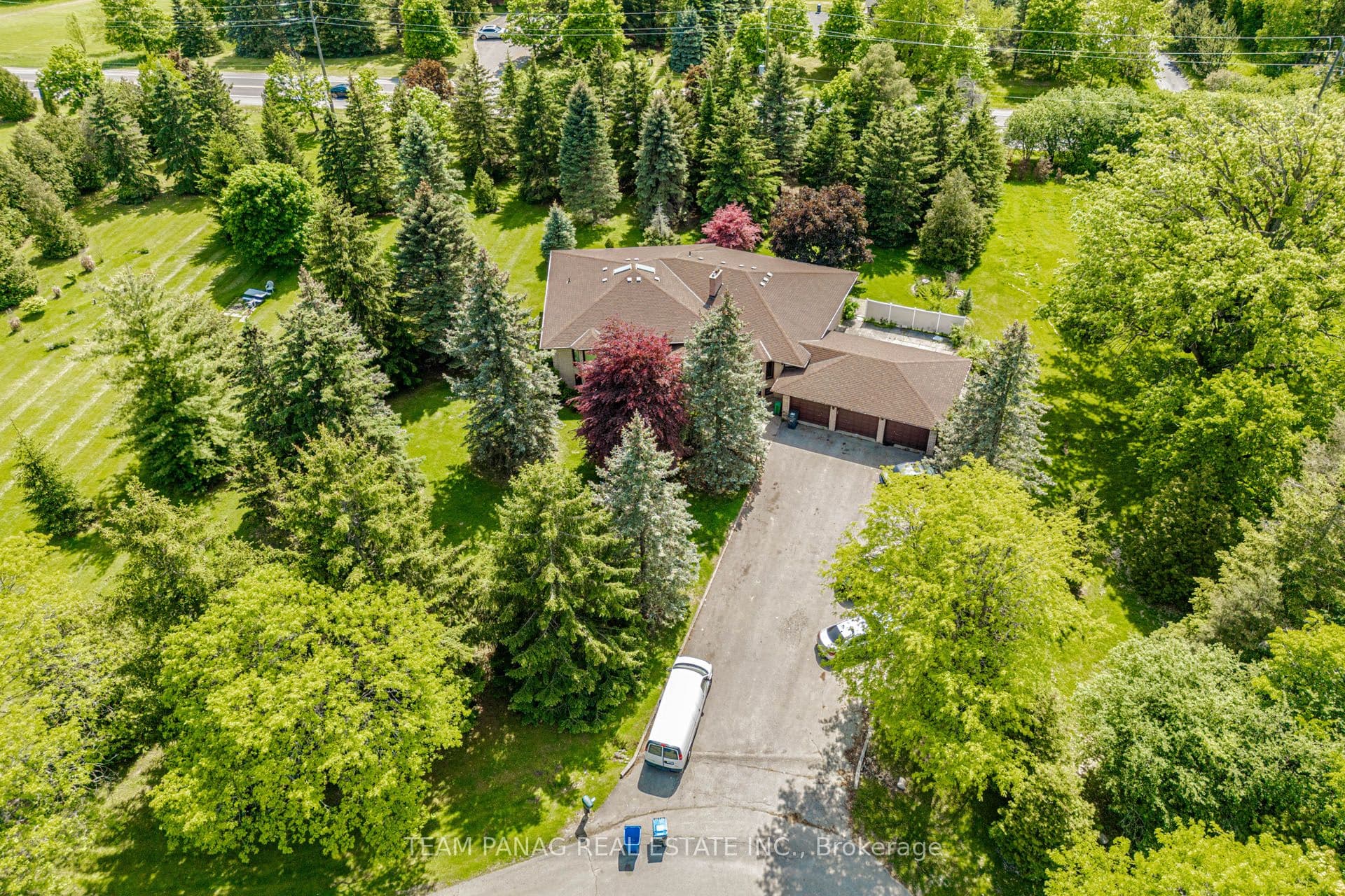 6 Forestbrook Court, Brampton, ON L6P 0P1