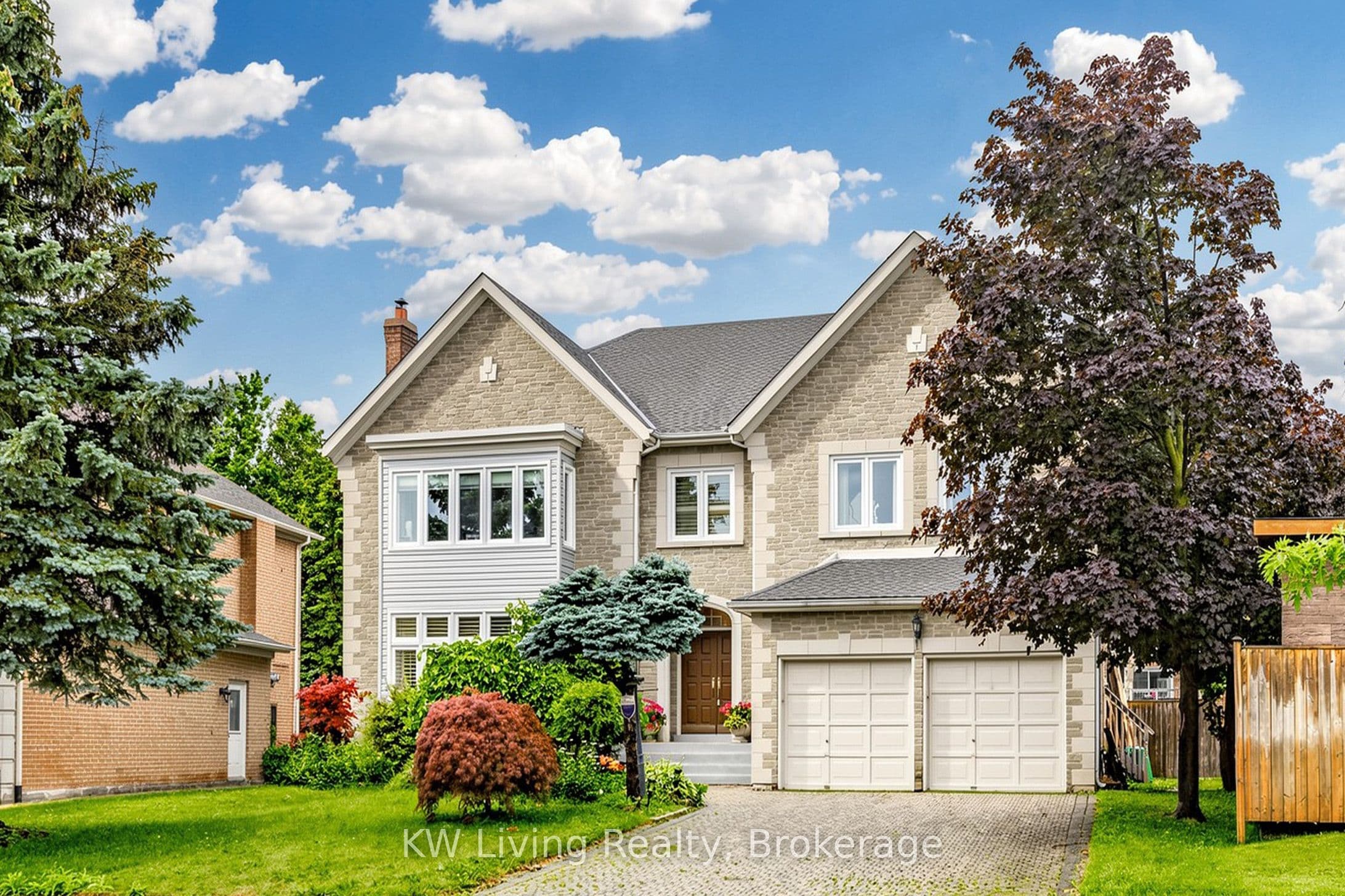 28 Edmund Crescent, Richmond Hill, ON L4B 2X8
