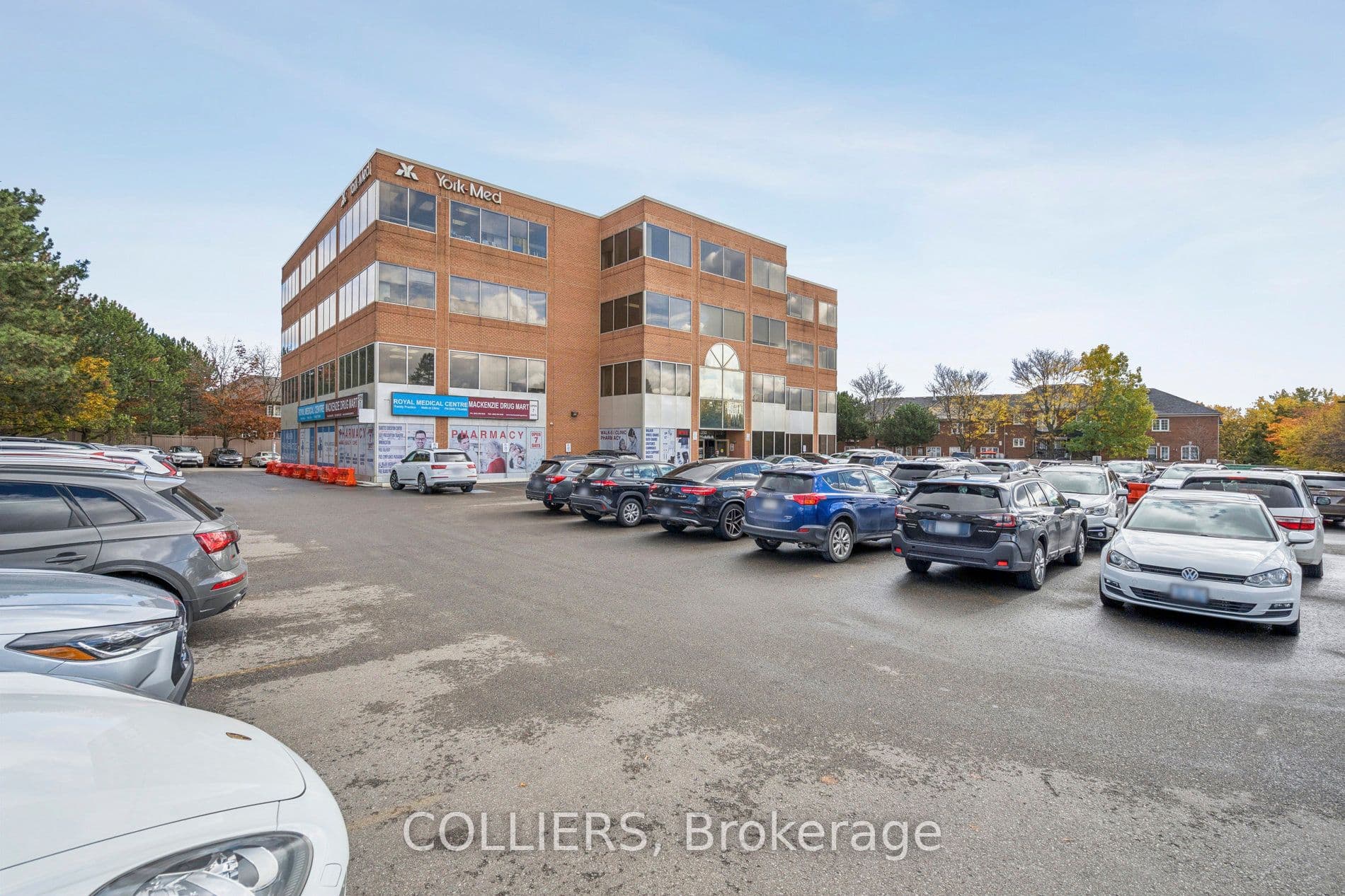 250 Harding Boulevard W 403, 404 & 405, Richmond Hill, ON L4C 9M7