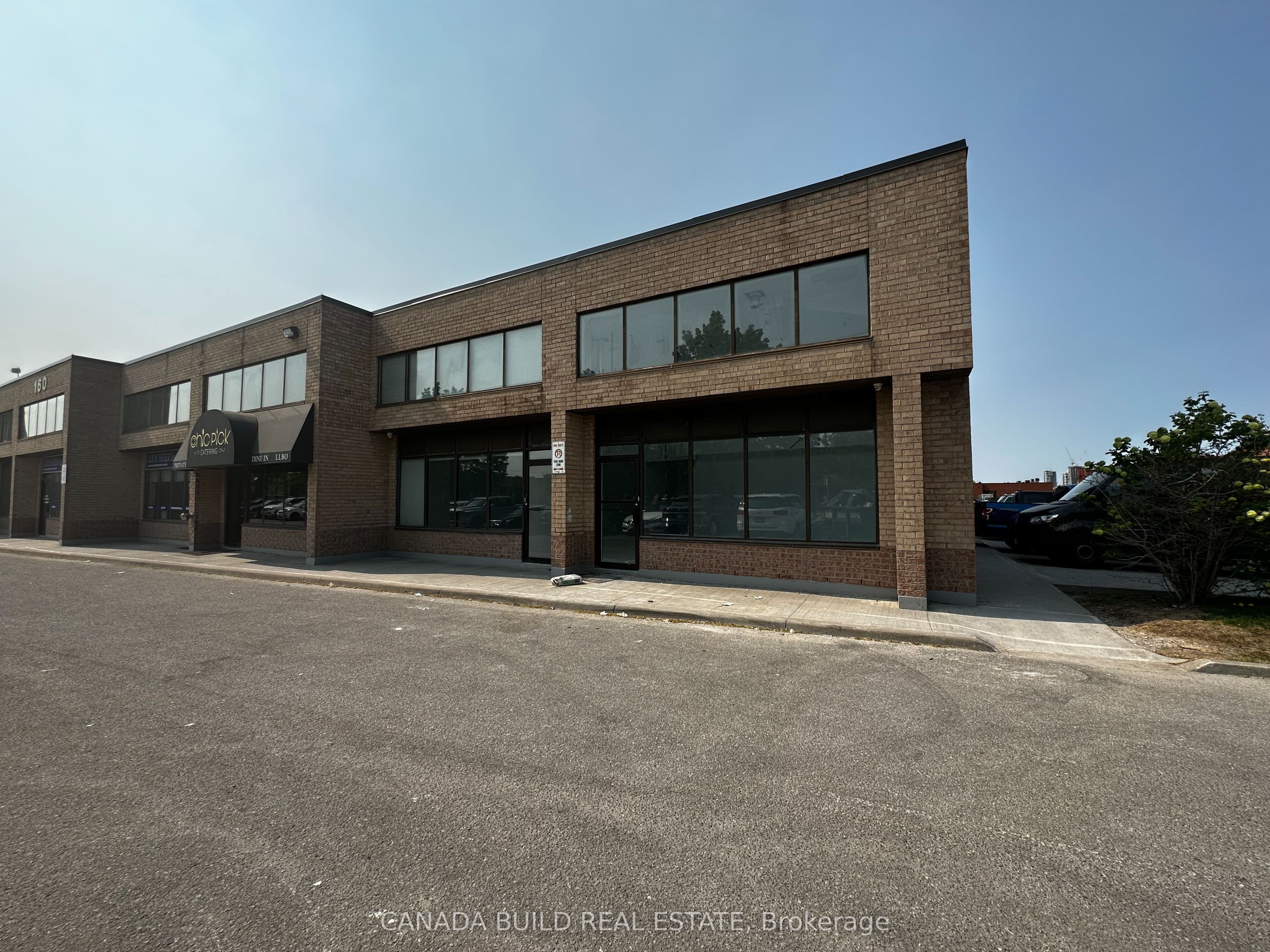 160 Cidermill Avenue 7, Vaughan, ON L4K 4K5