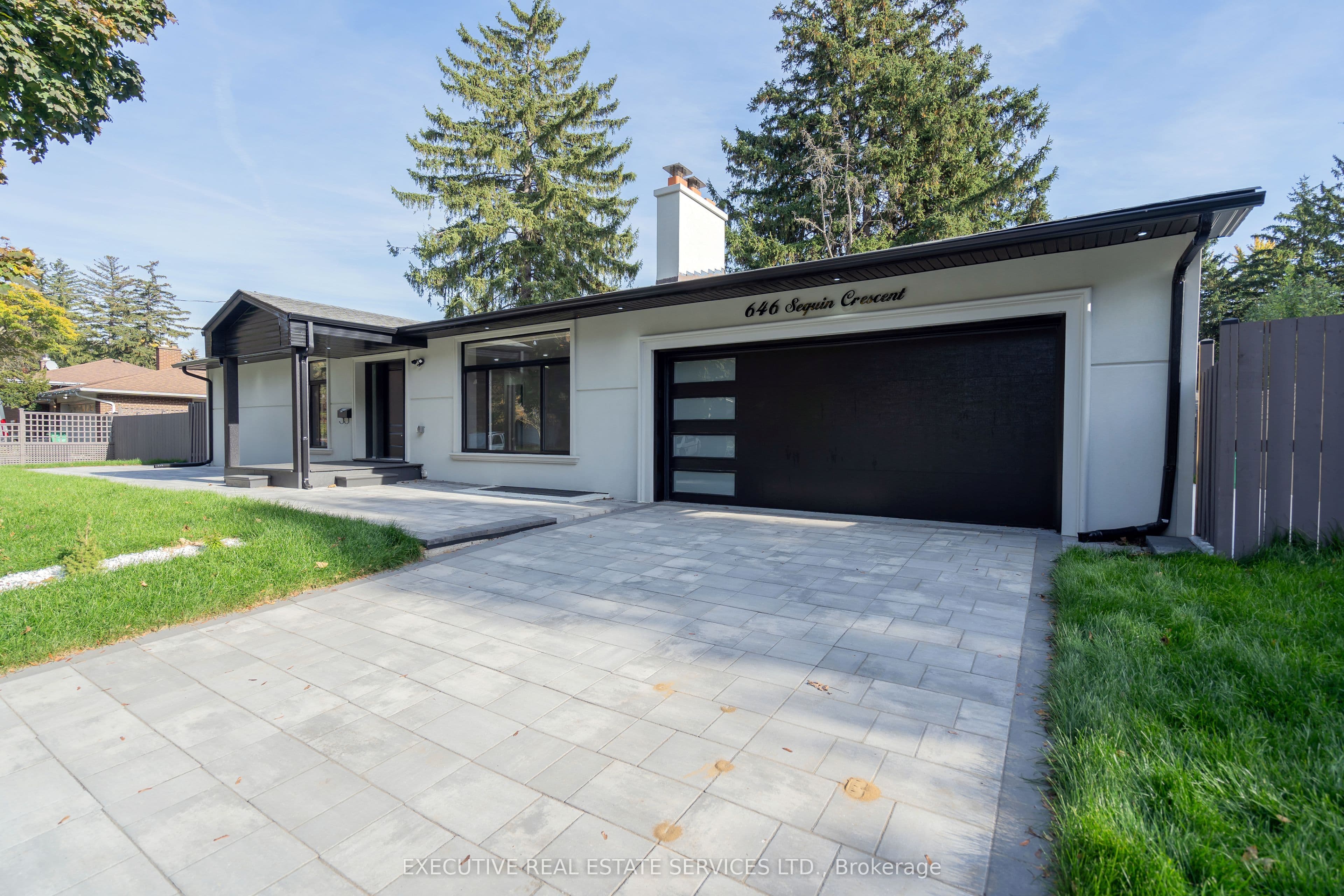 646 Sequin Crescent, Mississauga, ON L5H 1W5