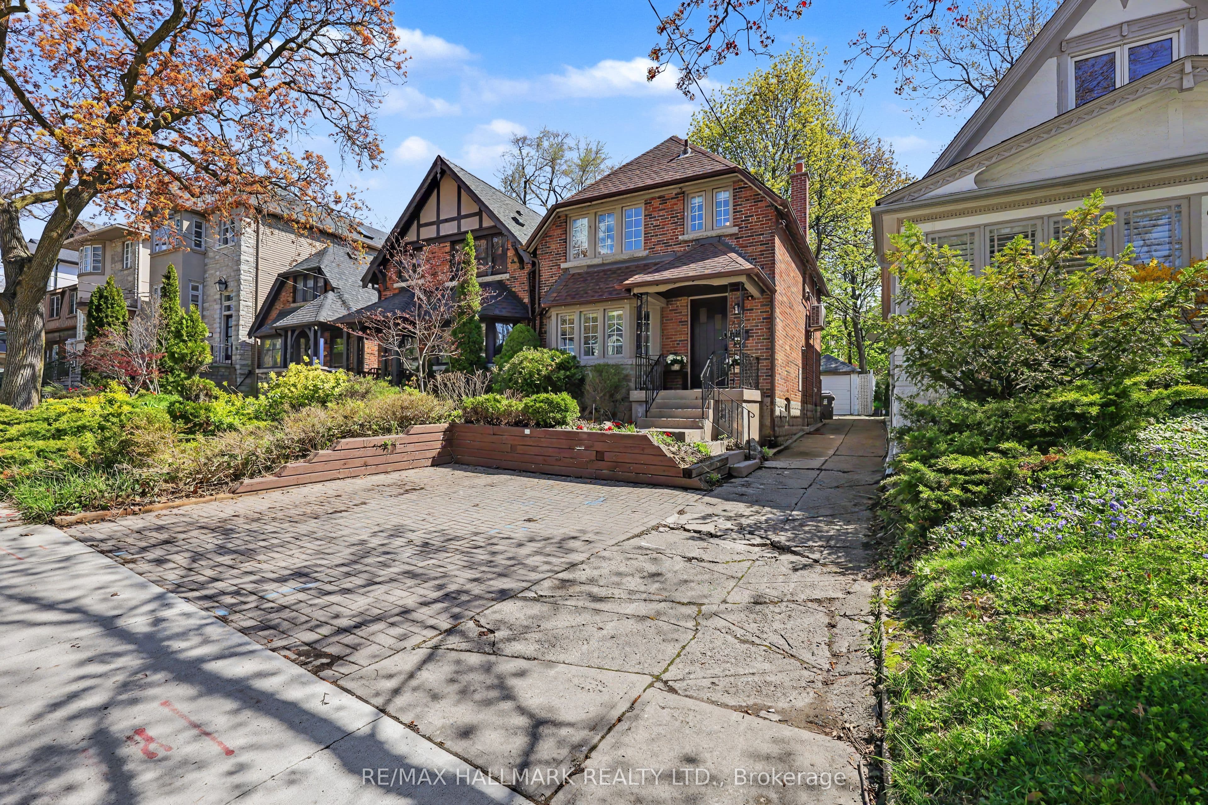 67 Gilgorm Road, Toronto, ON M5N 2M4