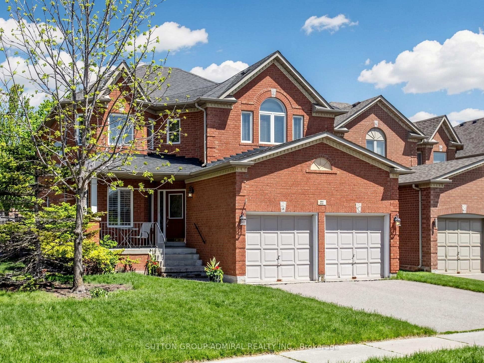 22 Canyon Hill Avenue, Richmond Hill, ON L4C 0S3