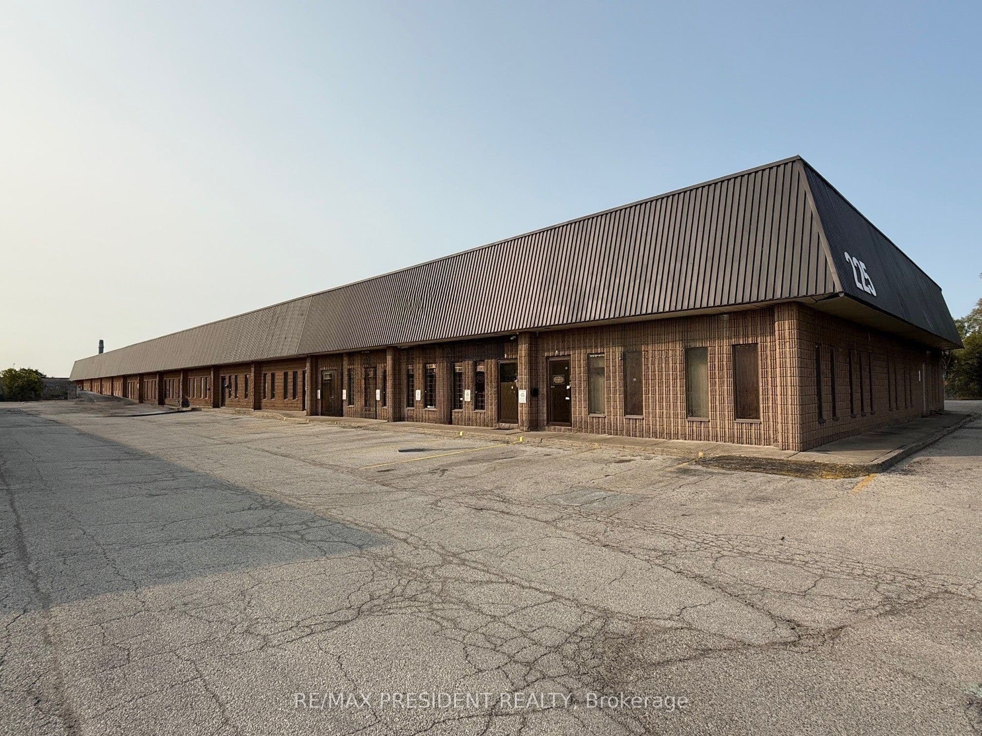 225 Advance Boulevard 12, Brampton, ON L6T 4J2