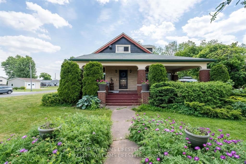 93 Sarah Street, Lambton Shores, ON N0M 2N0