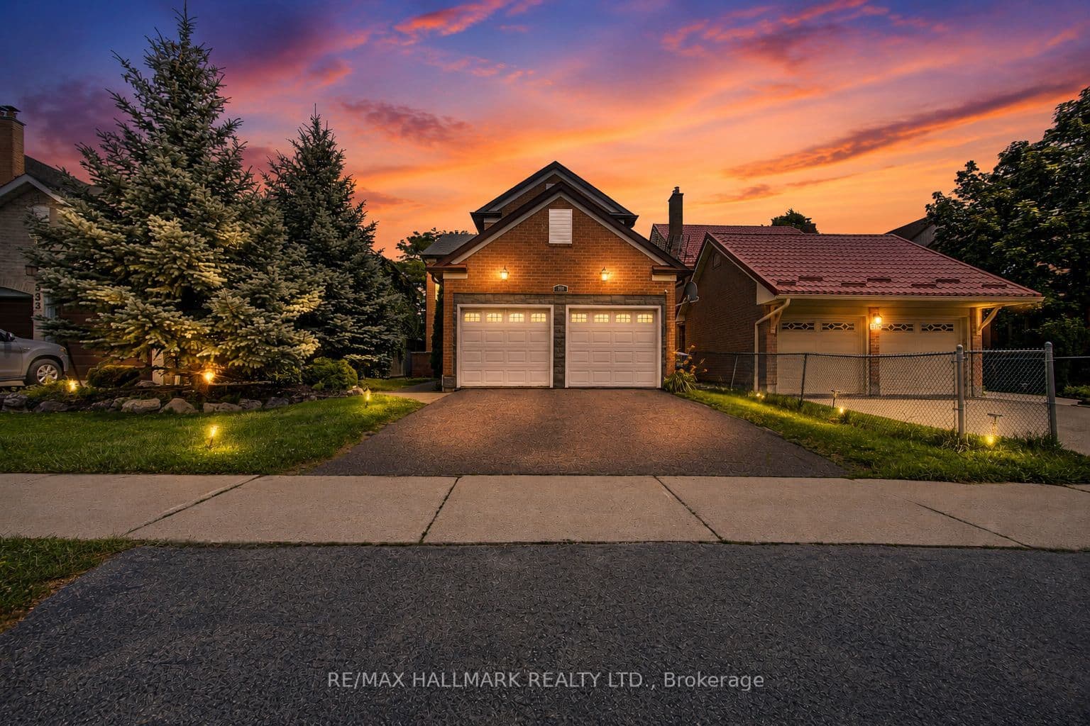 329 Kingsbridge Garden Circle, Mississauga, ON L5R 1K9