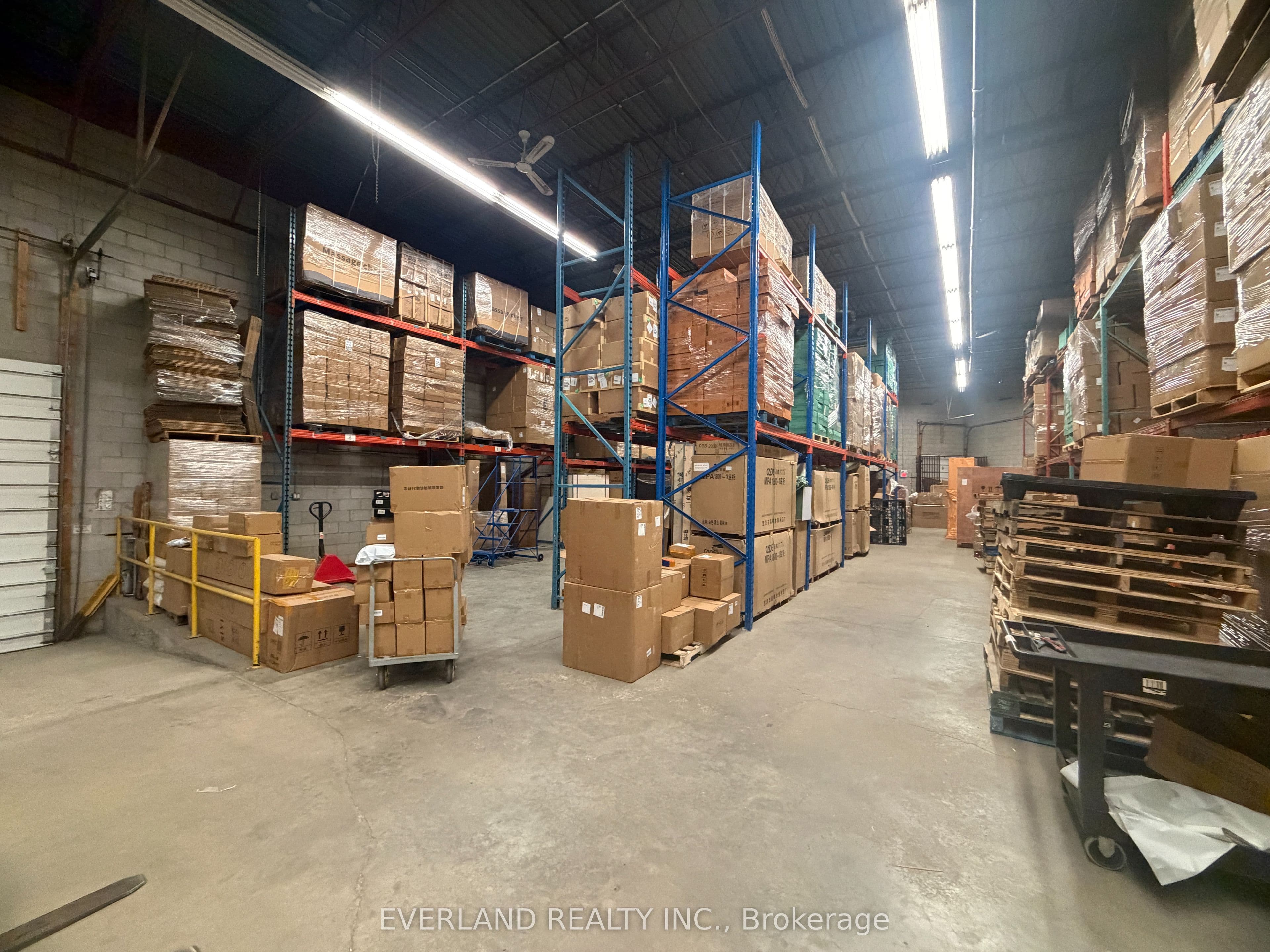 45A West Wilmot Street 16 & 17, Richmond Hill, ON L4B 2P3