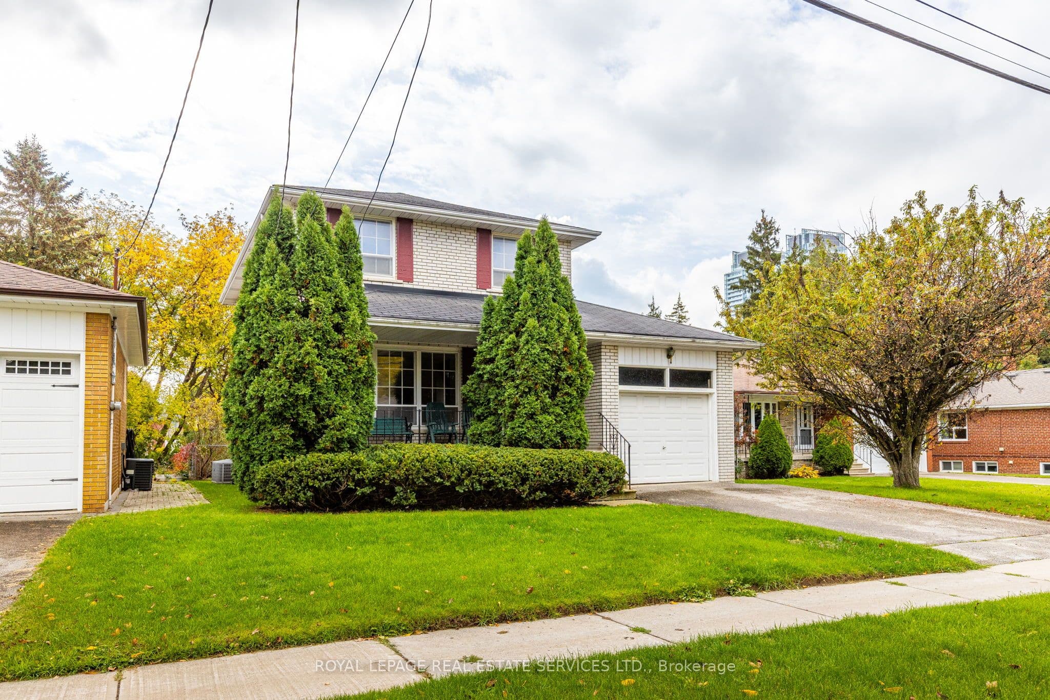 29 Doverwood Court, Toronto, ON M2M 2G6