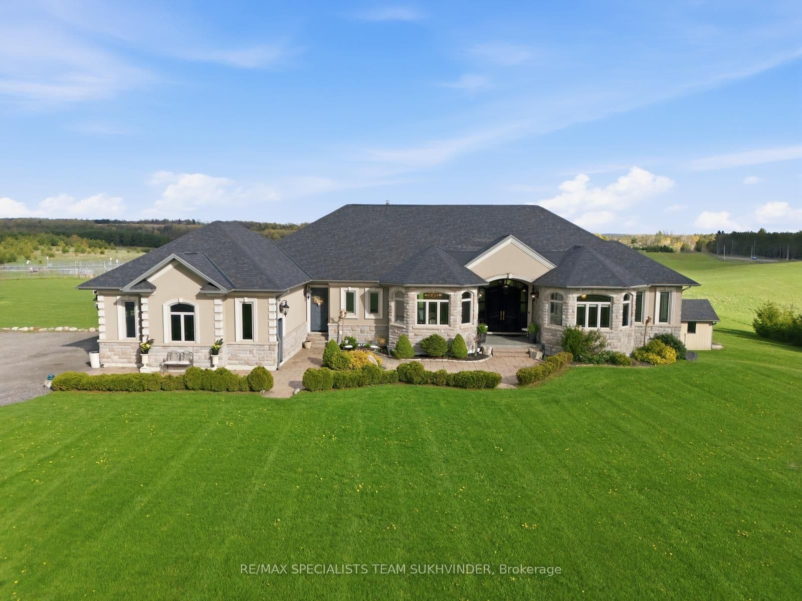 2049 Highpoint Side Road, Caledon, ON L7K 0J9